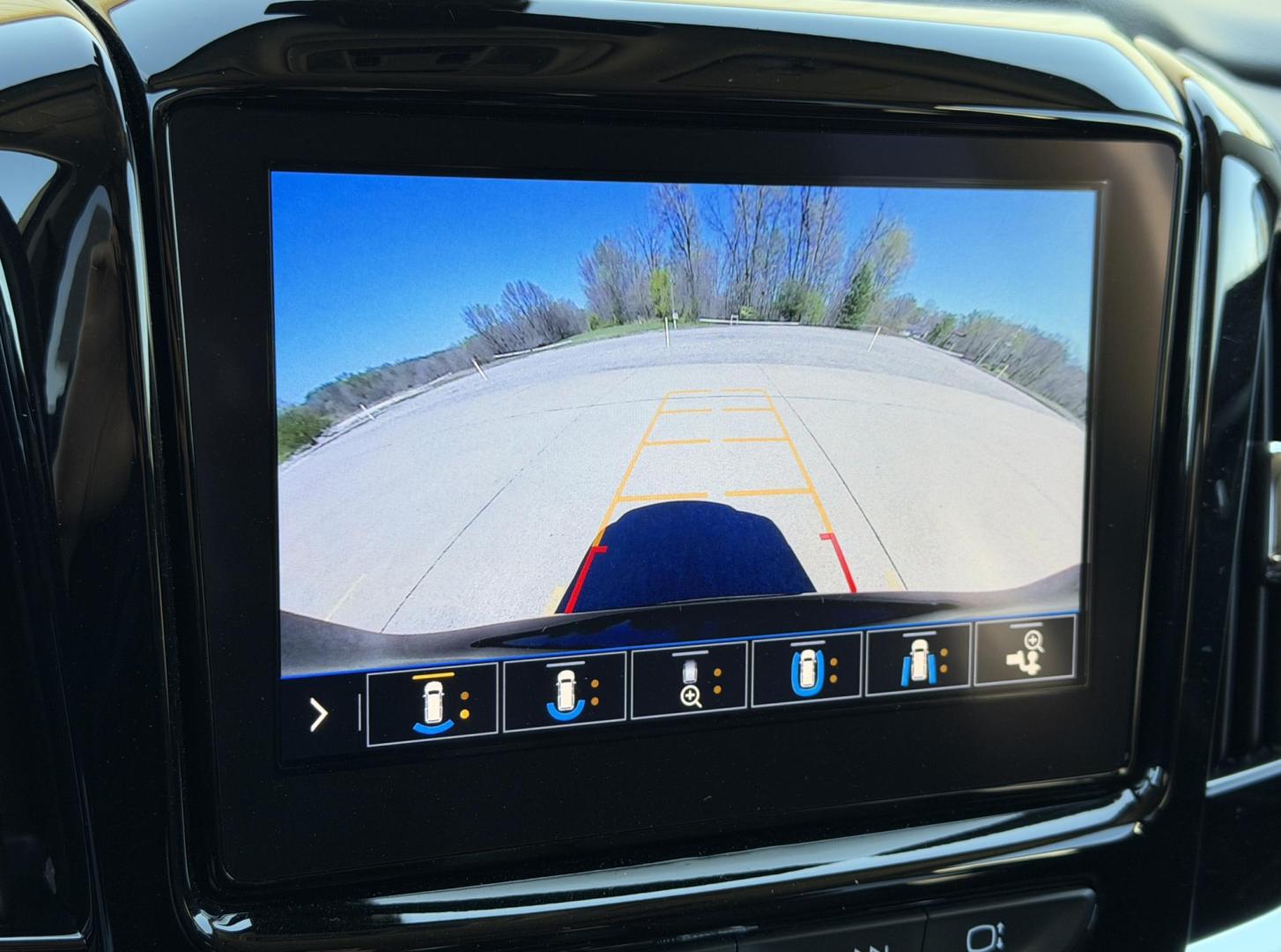 2021 BLACK /Black Chevrolet Traverse Premier AWD (1GNEVKKW2MJ) with an 3.6L V6 engine, Automatic transmission, located at 2990 Old Orchard Rd., Jackson, MO, 63755, 37.354214, -89.612106 - 2021 Chevrolet Traverse Premier 1-Owner 102xxx miles All Wheel Drive 3.6L V6 Automatic Leather 3rd Row Navigation Backup Camera Power/Heated/Cooled Seats Heated Rear Seats Heated Steering Wheel Sunroof Bluetooth Remote Start Cruise Power Windows/Locks/Mirrors We have financing avai - Photo#3