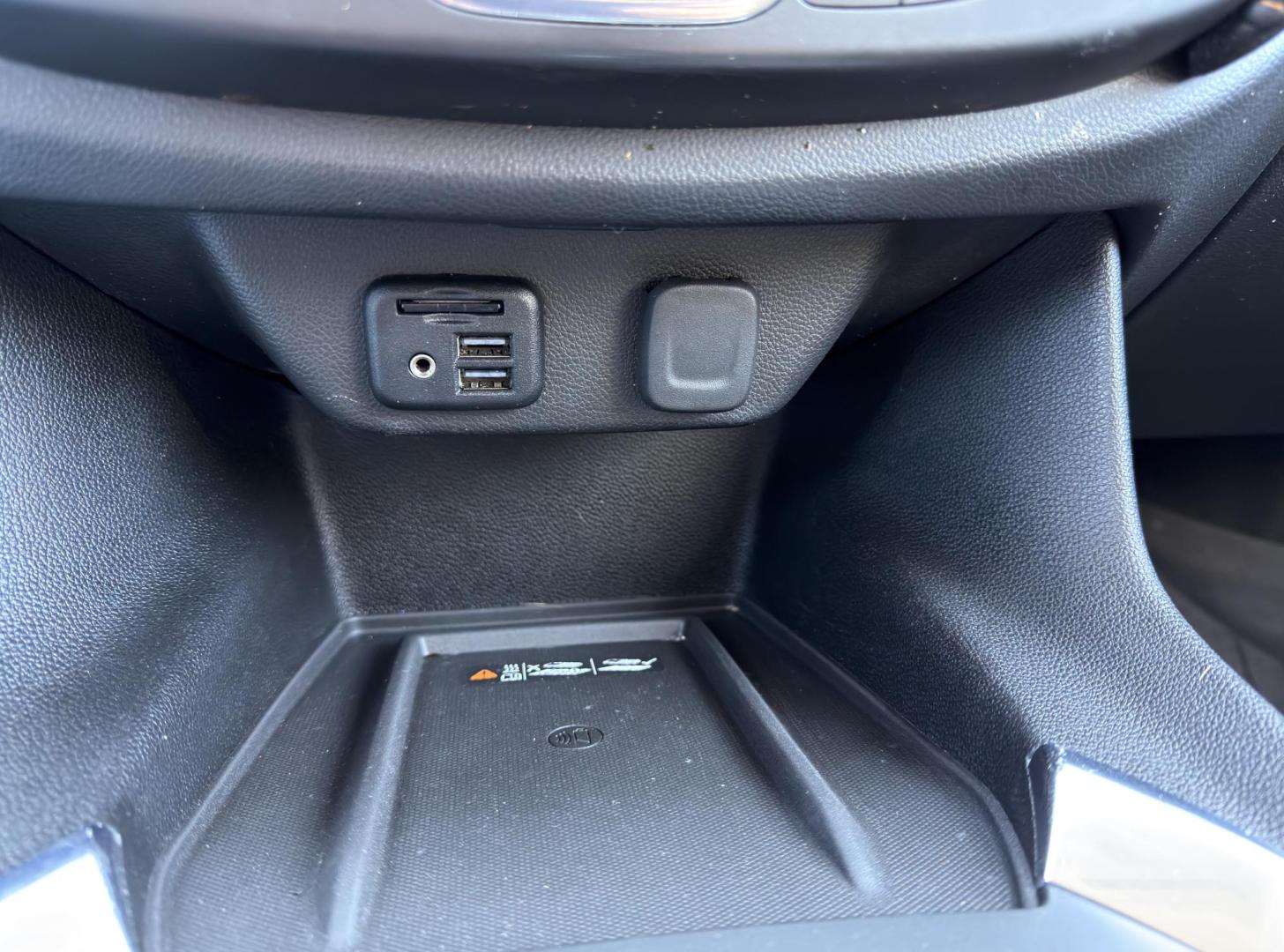 2021 BLACK /Black Chevrolet Traverse Premier AWD (1GNEVKKW2MJ) with an 3.6L V6 engine, Automatic transmission, located at 2990 Old Orchard Rd., Jackson, MO, 63755, 37.354214, -89.612106 - 2021 Chevrolet Traverse Premier 1-Owner 102xxx miles All Wheel Drive 3.6L V6 Automatic Leather 3rd Row Navigation Backup Camera Power/Heated/Cooled Seats Heated Rear Seats Heated Steering Wheel Sunroof Bluetooth Remote Start Cruise Power Windows/Locks/Mirrors We have financing avai - Photo#33