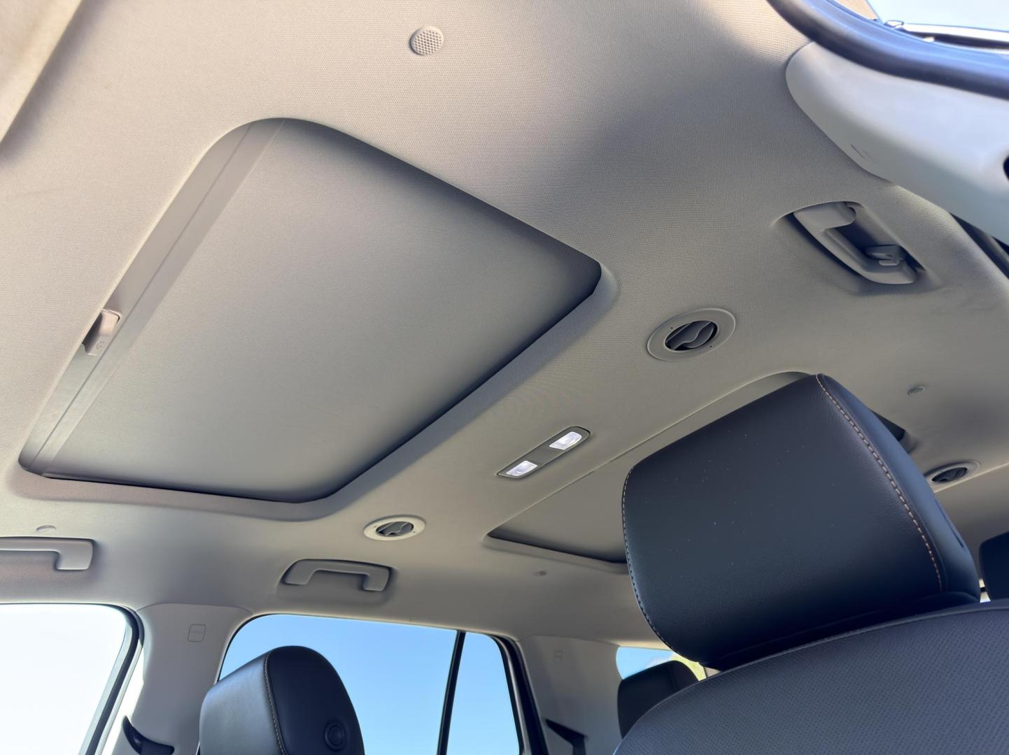 2021 BLACK /Black Chevrolet Traverse Premier AWD (1GNEVKKW2MJ) with an 3.6L V6 engine, Automatic transmission, located at 2990 Old Orchard Rd., Jackson, MO, 63755, 37.354214, -89.612106 - 2021 Chevrolet Traverse Premier 1-Owner 102xxx miles All Wheel Drive 3.6L V6 Automatic Leather 3rd Row Navigation Backup Camera Power/Heated/Cooled Seats Heated Rear Seats Heated Steering Wheel Sunroof Bluetooth Remote Start Cruise Power Windows/Locks/Mirrors We have financing avai - Photo#5