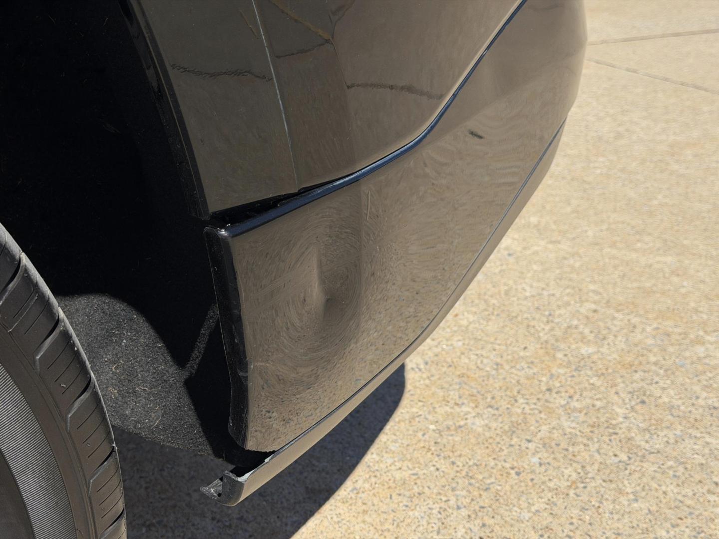 2021 BLACK /Black Chevrolet Traverse Premier AWD (1GNEVKKW2MJ) with an 3.6L V6 engine, Automatic transmission, located at 2990 Old Orchard Rd., Jackson, MO, 63755, 37.354214, -89.612106 - 2021 Chevrolet Traverse Premier 1-Owner 102xxx miles All Wheel Drive 3.6L V6 Automatic Leather 3rd Row Navigation Backup Camera Power/Heated/Cooled Seats Heated Rear Seats Heated Steering Wheel Sunroof Bluetooth Remote Start Cruise Power Windows/Locks/Mirrors We have financing avai - Photo#46