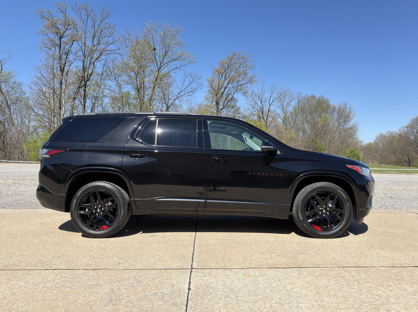 2021 BLACK /Black Chevrolet Traverse Premier AWD (1GNEVKKW2MJ) with an 3.6L V6 engine, Automatic transmission, located at 2990 Old Orchard Rd., Jackson, MO, 63755, 37.354214, -89.612106 - 2021 Chevrolet Traverse Premier 1-Owner 102xxx miles All Wheel Drive 3.6L V6 Automatic Leather 3rd Row Navigation Backup Camera Power/Heated/Cooled Seats Heated Rear Seats Heated Steering Wheel Sunroof Bluetooth Remote Start Cruise Power Windows/Locks/Mirrors We have financing avai - Photo#11