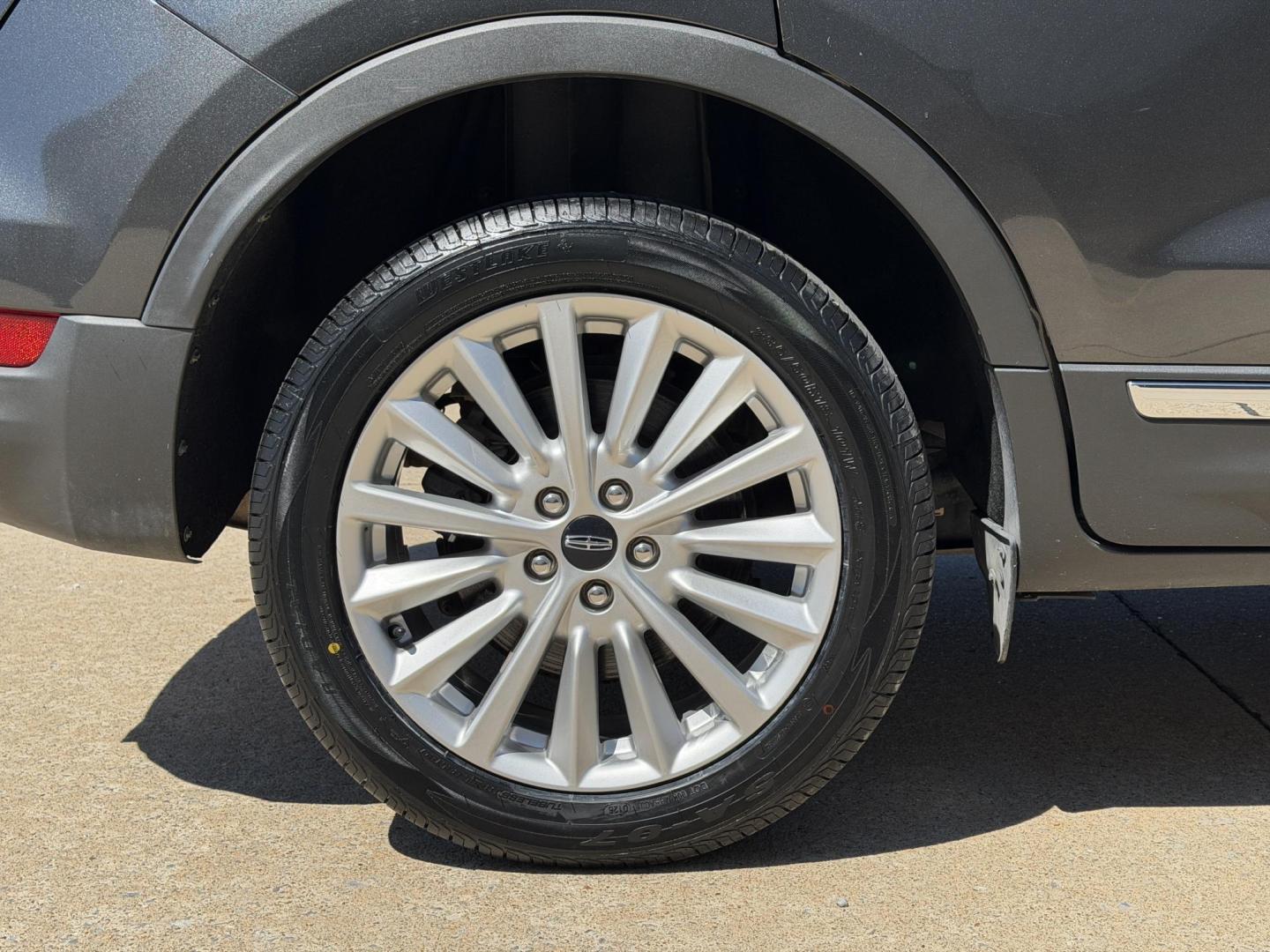 2019 GRAY /Black Lincoln MKC Premiere FWD (5LMCJ1C96KU) with an 2.0L 4 Cyl. engine, Automatic transmission, located at 2990 Old Orchard Rd., Jackson, MO, 63755, 37.354214, -89.612106 - 2019 Lincoln MKC Premiere 53xxx miles Front Wheel Drive 2.0L 4 Cyl. Automatic Leather Backup Camera Power/Heated Seats Bluetooth Remote Start Cruise Power Windows/Locks/Mirrors We have financing available and we accept trades! Fill out a credit application on our website or come by today - Photo#39