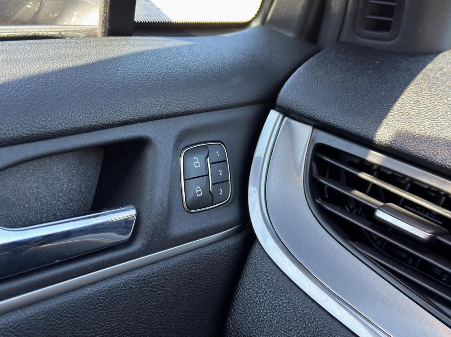 2019 GRAY /Black Lincoln MKC Premiere FWD (5LMCJ1C96KU) with an 2.0L 4 Cyl. engine, Automatic transmission, located at 2990 Old Orchard Rd., Jackson, MO, 63755, 37.354214, -89.612106 - 2019 Lincoln MKC Premiere 53xxx miles Front Wheel Drive 2.0L 4 Cyl. Automatic Leather Backup Camera Power/Heated Seats Bluetooth Remote Start Cruise Power Windows/Locks/Mirrors We have financing available and we accept trades! Fill out a credit application on our website or come by today - Photo#30