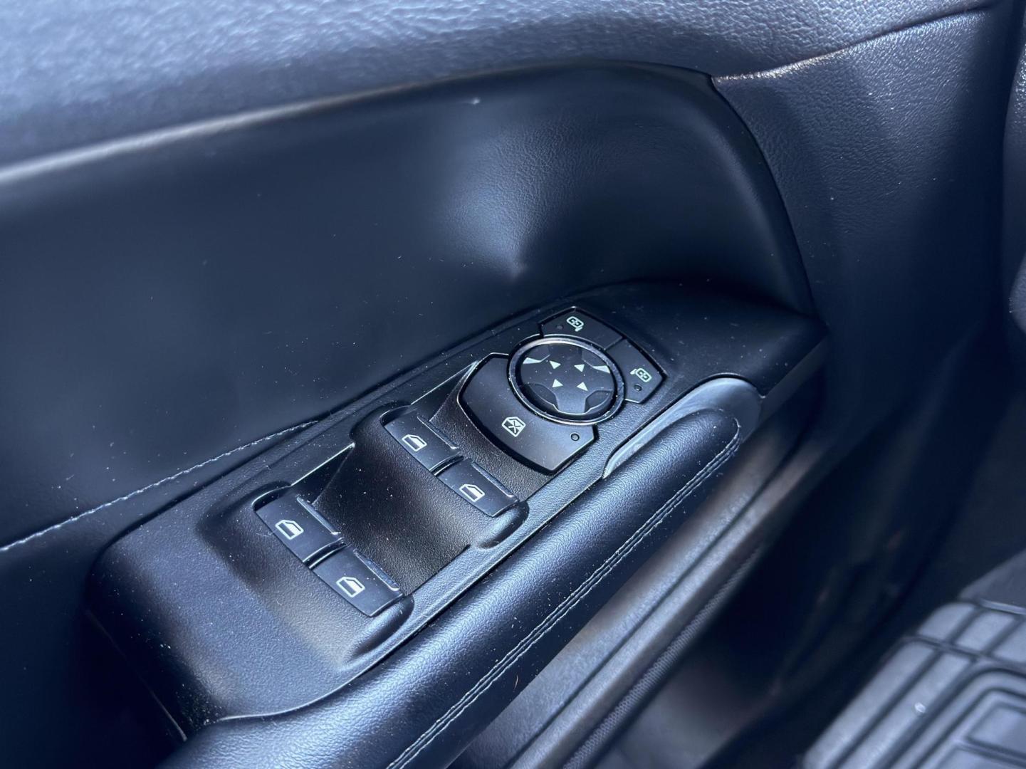 2019 GRAY /Black Lincoln MKC Premiere FWD (5LMCJ1C96KU) with an 2.0L 4 Cyl. engine, Automatic transmission, located at 2990 Old Orchard Rd., Jackson, MO, 63755, 37.354214, -89.612106 - 2019 Lincoln MKC Premiere 53xxx miles Front Wheel Drive 2.0L 4 Cyl. Automatic Leather Backup Camera Power/Heated Seats Bluetooth Remote Start Cruise Power Windows/Locks/Mirrors We have financing available and we accept trades! Fill out a credit application on our website or come by today - Photo#29