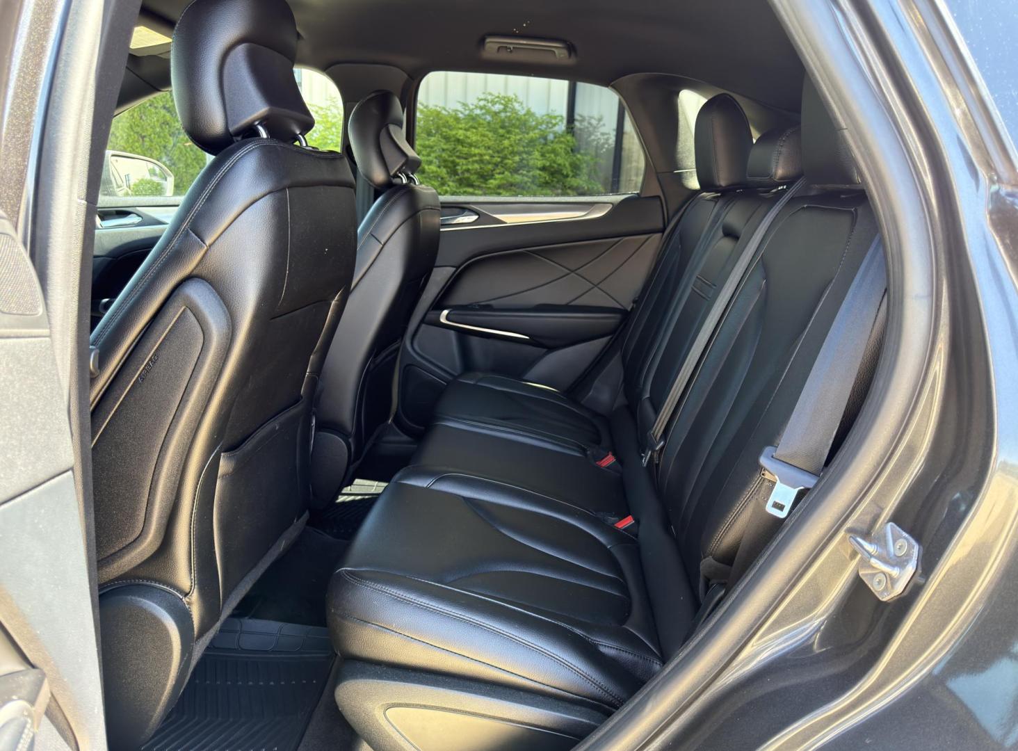 2019 GRAY /Black Lincoln MKC Premiere FWD (5LMCJ1C96KU) with an 2.0L 4 Cyl. engine, Automatic transmission, located at 2990 Old Orchard Rd., Jackson, MO, 63755, 37.354214, -89.612106 - 2019 Lincoln MKC Premiere 53xxx miles Front Wheel Drive 2.0L 4 Cyl. Automatic Leather Backup Camera Power/Heated Seats Bluetooth Remote Start Cruise Power Windows/Locks/Mirrors We have financing available and we accept trades! Fill out a credit application on our website or come by today - Photo#17