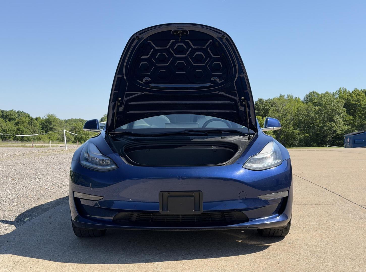 2019 BLUE /Gray Tesla Model 3 Base (5YJ3E1EB5KF) with an ELECTRIC engine, 1A transmission, located at 2990 Old Orchard Rd., Jackson, MO, 63755, 37.354214, -89.612106 - 2019 Tesla Model 3 105xxx miles All Wheel Drive Automatic Leather Navigation Power/Heated Seats Backup Camera Sunroof Bluetooth Cruise Power Windows/Locks/Mirrors We have financing available and we accept trades! Fill out a credit application on our website or come by today! If you have - Photo#28