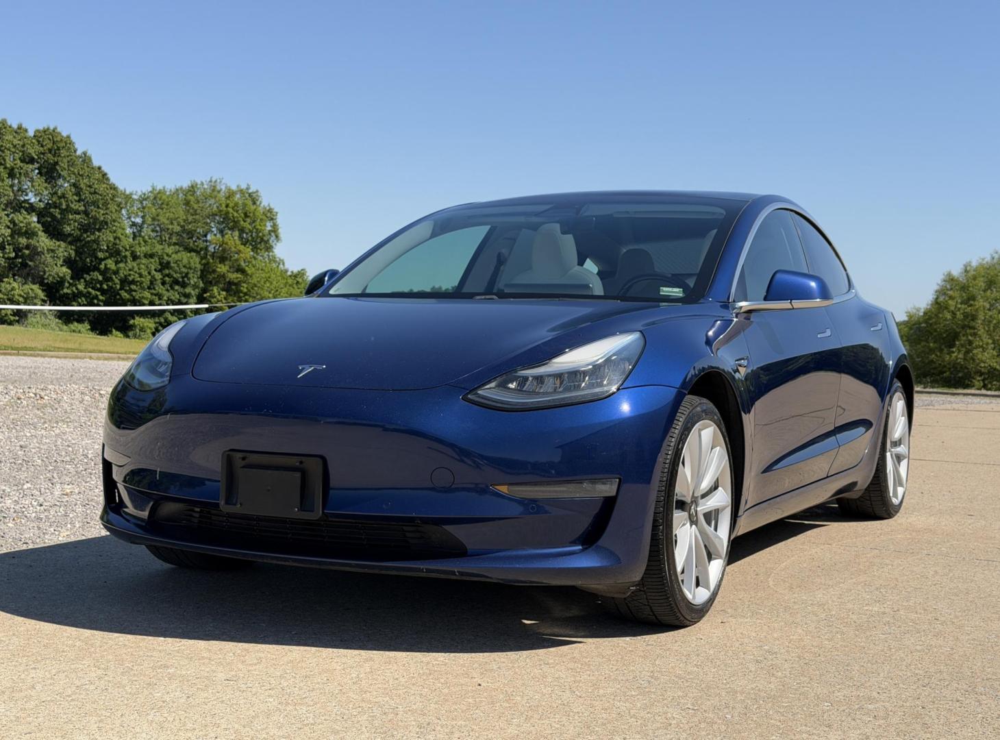 2019 BLUE /Gray Tesla Model 3 Base (5YJ3E1EB5KF) with an ELECTRIC engine, 1A transmission, located at 2990 Old Orchard Rd., Jackson, MO, 63755, 37.354214, -89.612106 - 2019 Tesla Model 3 105xxx miles All Wheel Drive Automatic Leather Navigation Power/Heated Seats Backup Camera Sunroof Bluetooth Cruise Power Windows/Locks/Mirrors We have financing available and we accept trades! Fill out a credit application on our website or come by today! If you have - Photo#8