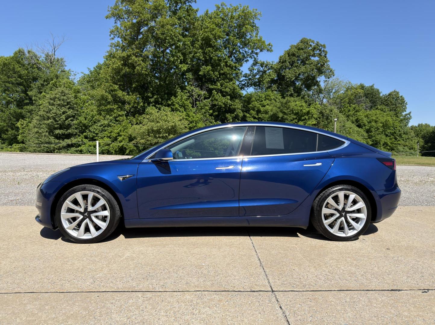 2019 BLUE /Gray Tesla Model 3 Base (5YJ3E1EB5KF) with an ELECTRIC engine, 1A transmission, located at 2990 Old Orchard Rd., Jackson, MO, 63755, 37.354214, -89.612106 - 2019 Tesla Model 3 105xxx miles All Wheel Drive Automatic Leather Navigation Power/Heated Seats Backup Camera Sunroof Bluetooth Cruise Power Windows/Locks/Mirrors We have financing available and we accept trades! Fill out a credit application on our website or come by today! If you have - Photo#9