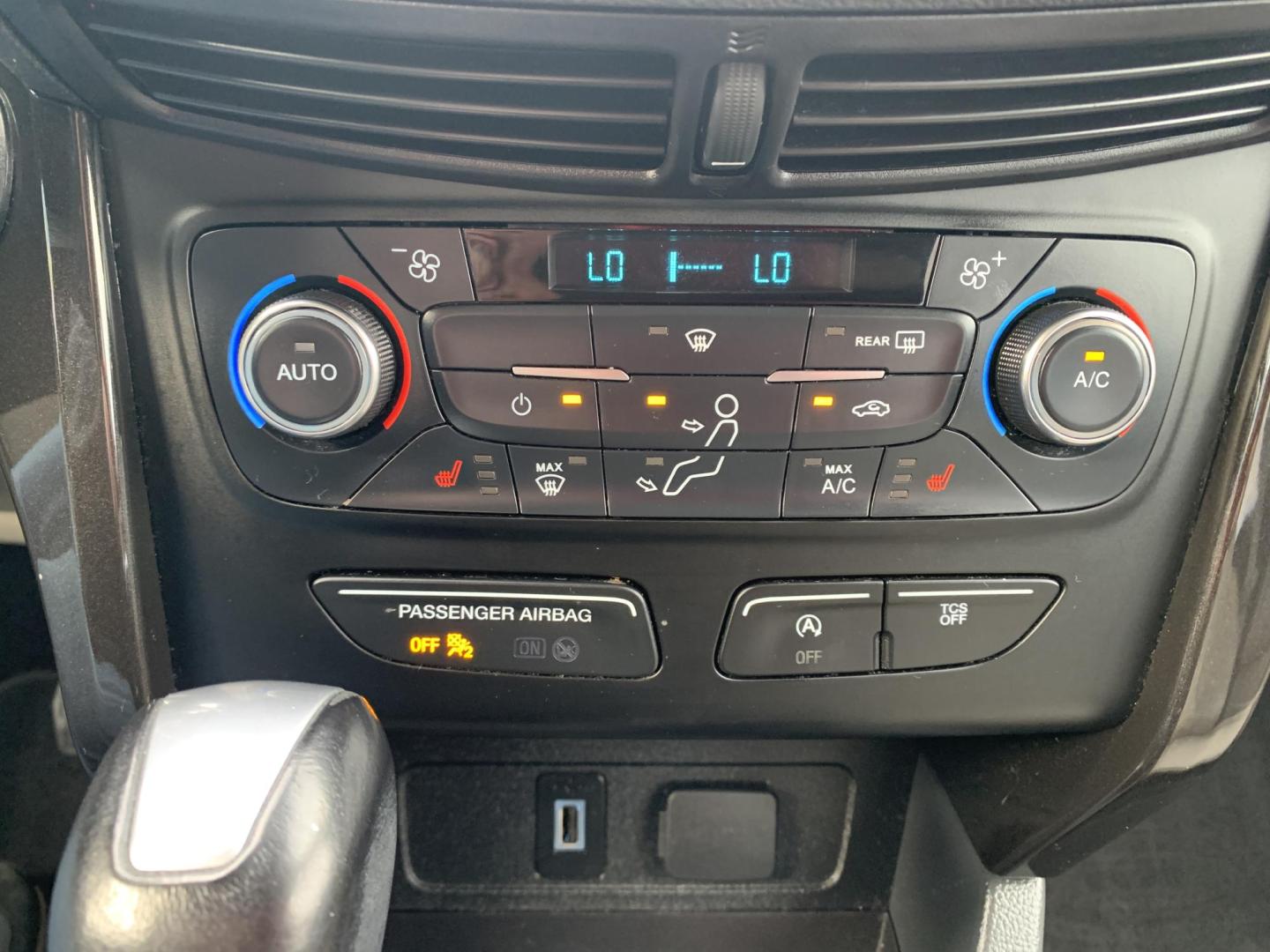 2017 MAROON /TAN Ford Escape Titanium FWD (1FMCU0J92HU) with an 2.0L L4 DOHC 16V engine, Automatic transmission, located at 506 S. Kingshighway, Cape Girardeau, MO, 63703, (573) 235-5000, 37.294991, -89.553635 - 2017 Ford Escape Titanium 93,xxx miles Leather Seats Heated Seats Backup Camera Bluetooth Cruise Power Windows/Locks/Mirrors We have financing available and we accept trades! Fill out a credit application on our website or come by today! If you have any questions, give us a call at (573 - Photo#26