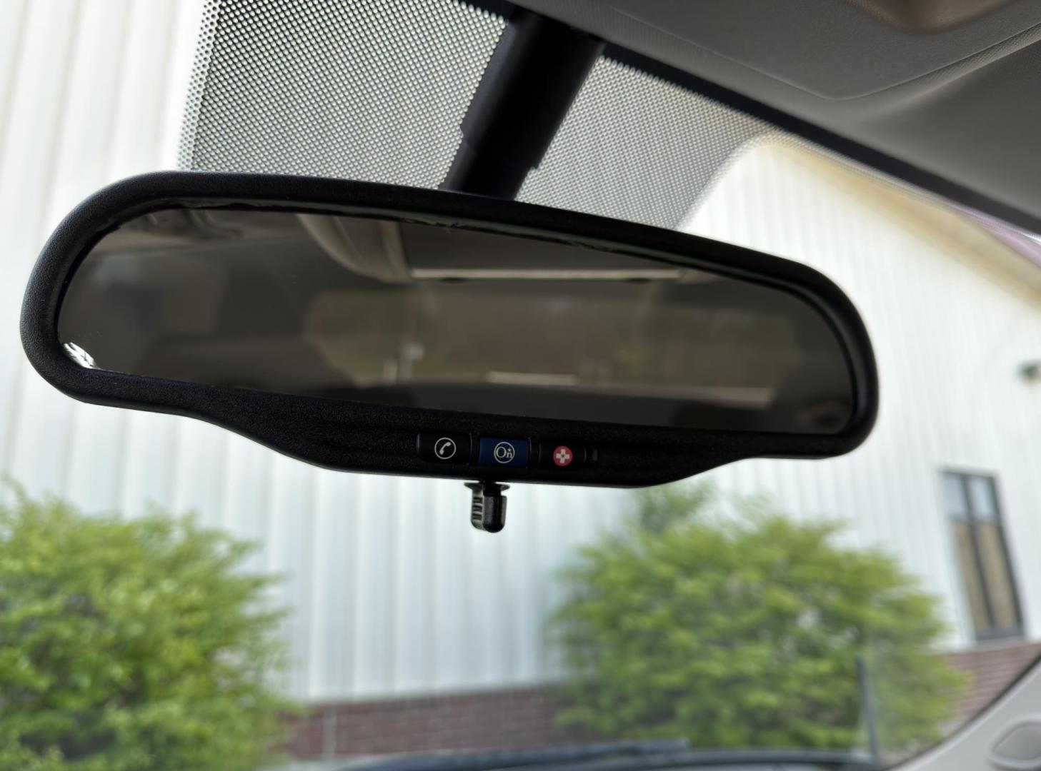 2011 GRAY /Black Chevrolet Silverado 1500 LT Crew Cab 4WD (3GCPKSE30BG) with an 5.3L V8 engine, Automatic transmission, located at 2990 Old Orchard Rd., Jackson, MO, 63755, 37.354214, -89.612106 - 2011 Chevrolet Silverado 1500 LT 189xxx miles 4x4 5.3L V8 Automatic Power Driver Seat Remote Start Cruise Power Windows/Locks/Mirrors We have financing available and we accept trades! Fill out a credit application on our website or come by today! If you have any questions, give us a call a - Photo#31