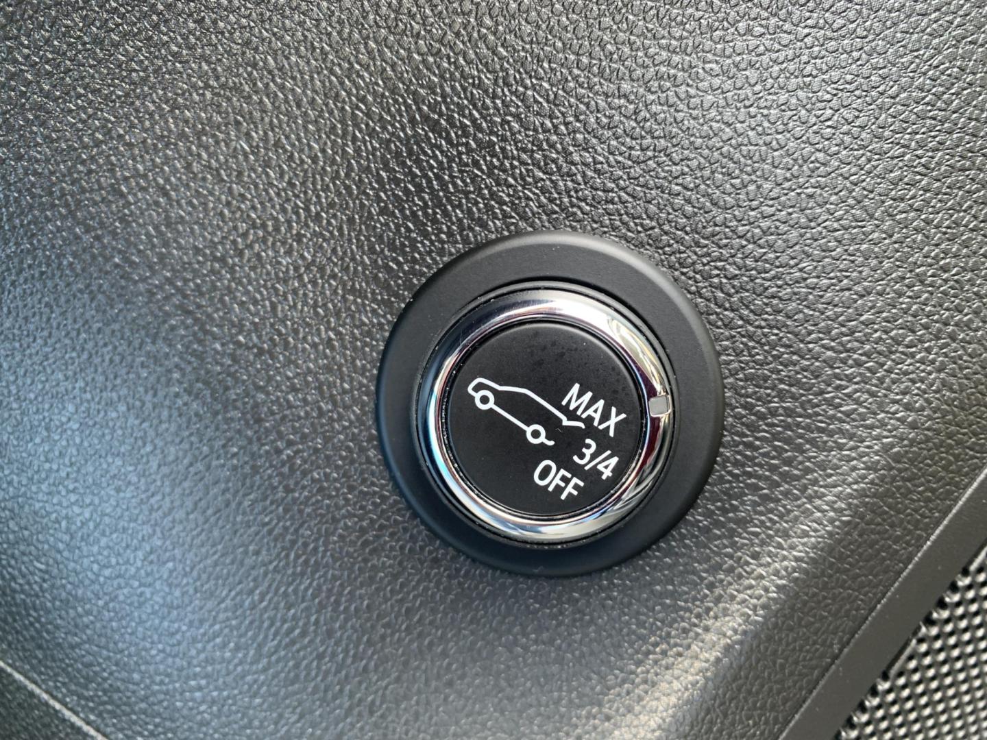 2022 BLACK /BLACK Buick Envision Essense (LRBFZNR44ND) with an 2.0L L4 DOHC 24V TURBO engine, Automatic transmission, located at 506 S. Kingshighway, Cape Girardeau, MO, 63703, (573) 235-5000, 37.294991, -89.553635 - 2022 Buick Envision Essense 42,xxx Miles Backup Camera Heated Seats Power Seats Heated Steering Wheel Adaptive Cruise Leather Seats Power Windows/Locks/Mirrors We have financing available and we accept trades! Fill out a credit application on our website or come by today! If you have any - Photo#21