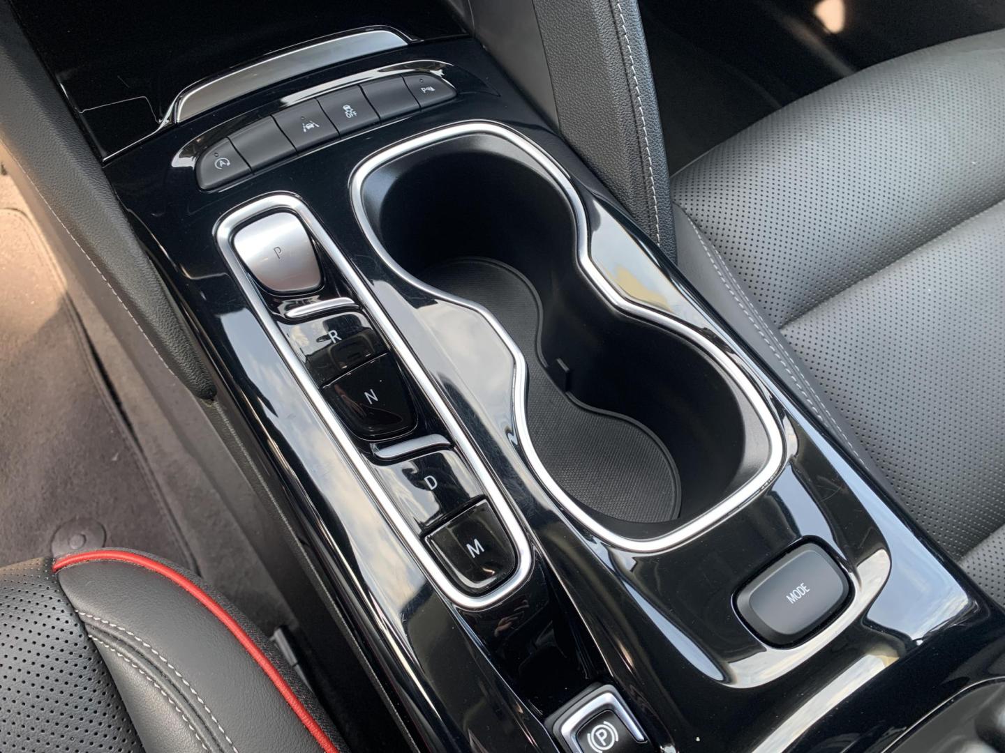 2022 BLACK /BLACK Buick Envision Essense (LRBFZNR44ND) with an 2.0L L4 DOHC 24V TURBO engine, Automatic transmission, located at 506 S. Kingshighway, Cape Girardeau, MO, 63703, (573) 235-5000, 37.294991, -89.553635 - 2022 Buick Envision Essense 42,xxx Miles Backup Camera Heated Seats Power Seats Heated Steering Wheel Adaptive Cruise Leather Seats Power Windows/Locks/Mirrors We have financing available and we accept trades! Fill out a credit application on our website or come by today! If you have any - Photo#26