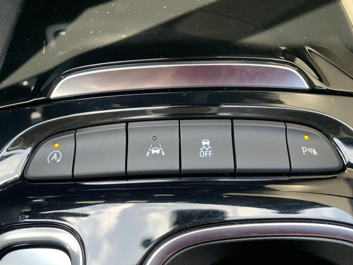 2022 BLACK /BLACK Buick Envision Essense (LRBFZNR44ND) with an 2.0L L4 DOHC 24V TURBO engine, Automatic transmission, located at 506 S. Kingshighway, Cape Girardeau, MO, 63703, (573) 235-5000, 37.294991, -89.553635 - 2022 Buick Envision Essense 42,xxx Miles Backup Camera Heated Seats Power Seats Heated Steering Wheel Adaptive Cruise Leather Seats Power Windows/Locks/Mirrors We have financing available and we accept trades! Fill out a credit application on our website or come by today! If you have any - Photo#30