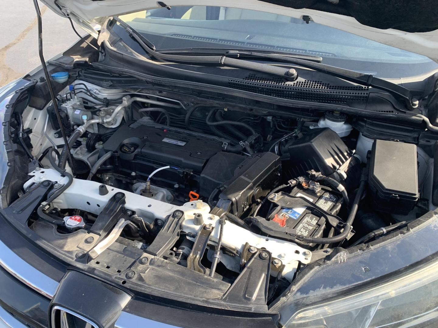 2016 WHITE /TAN Honda CR-V EX (5J6RM4H51GL) with an 2.4L L4 DOHC 16V engine, Automatic transmission, located at 506 S. Kingshighway, Cape Girardeau, MO, 63703, (573) 235-5000, 37.294991, -89.553635 - 2016 Honda CR-V EX 134,xxx Miles One Owner AWD Heated Seats Sunroof Backup Camera Power Windows/Locks/Mirrors We have financing available and we accept trades! Fill out a credit application on our website or come by today! If you have any questions, give us a call at (573) 235-5000 or vis - Photo#2