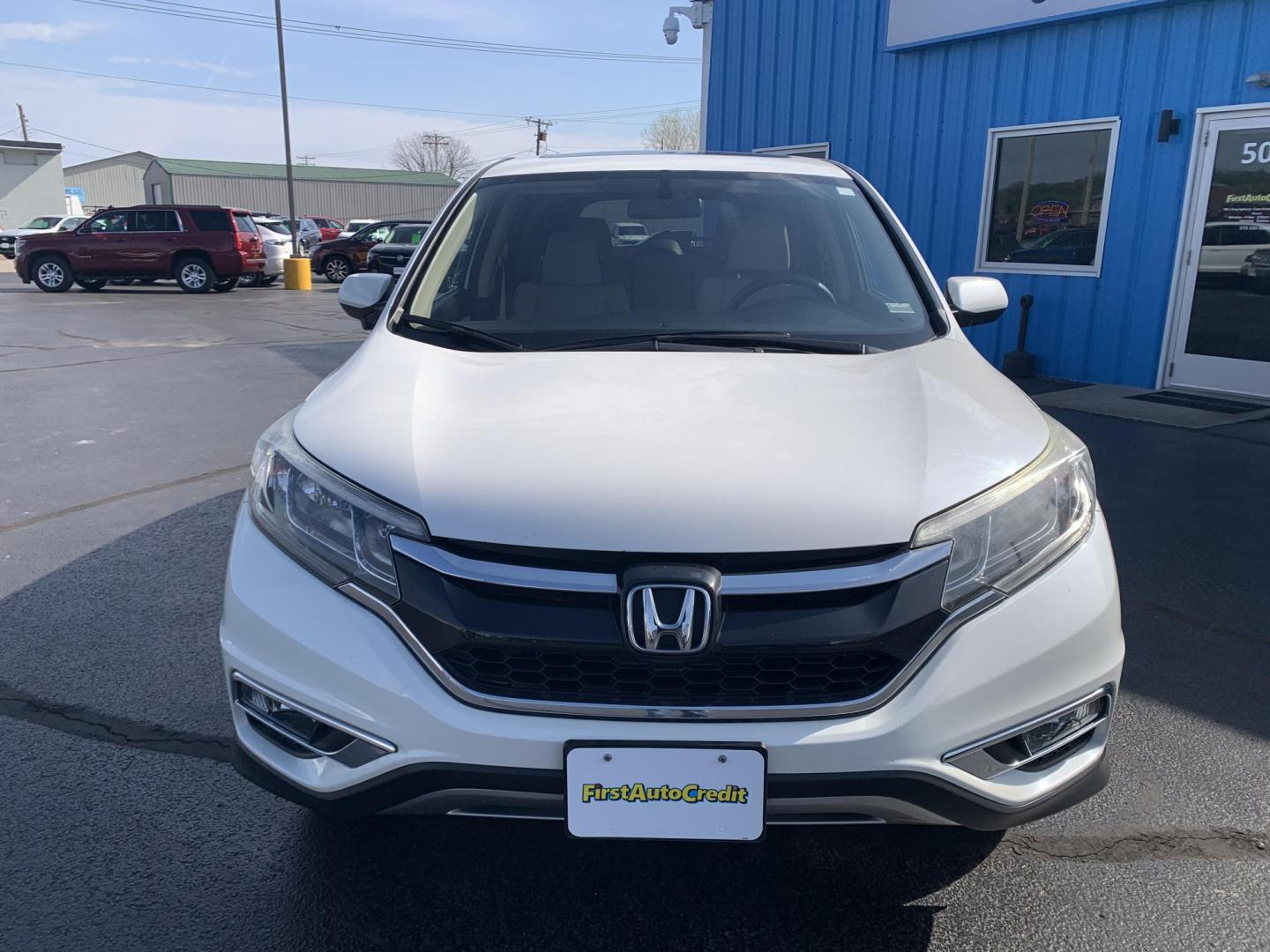 2016 WHITE /TAN Honda CR-V EX (5J6RM4H51GL) with an 2.4L L4 DOHC 16V engine, Automatic transmission, located at 506 S. Kingshighway, Cape Girardeau, MO, 63703, (573) 235-5000, 37.294991, -89.553635 - 2016 Honda CR-V EX 134,xxx Miles One Owner AWD Heated Seats Sunroof Backup Camera Power Windows/Locks/Mirrors We have financing available and we accept trades! Fill out a credit application on our website or come by today! If you have any questions, give us a call at (573) 235-5000 or vis - Photo#1