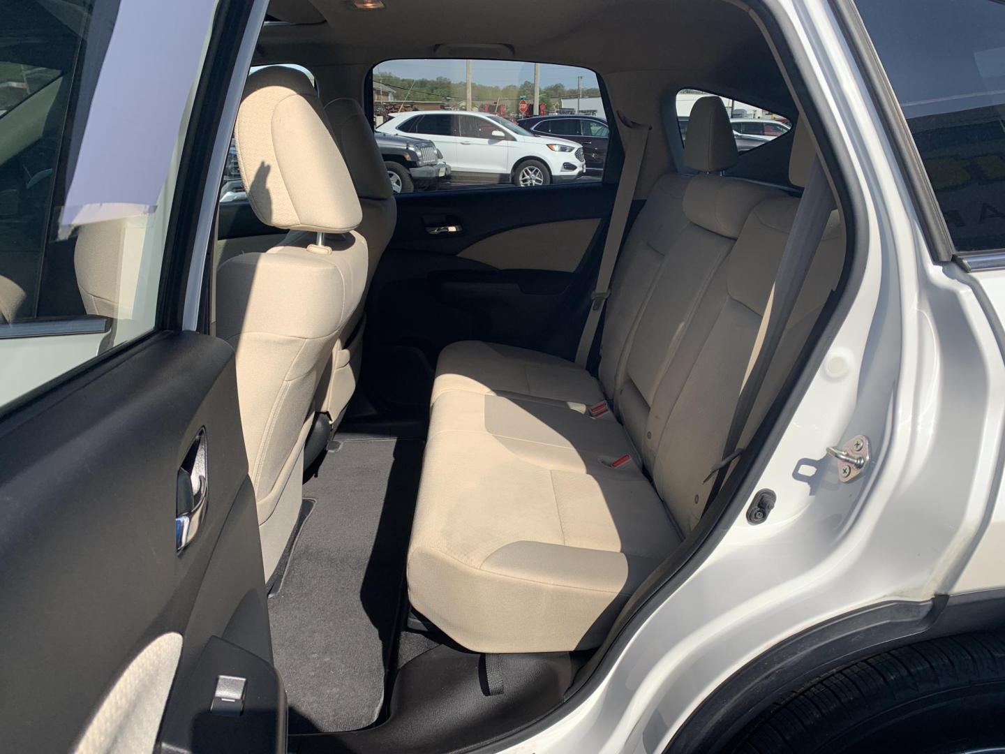 2016 WHITE /TAN Honda CR-V EX (5J6RM4H51GL) with an 2.4L L4 DOHC 16V engine, Automatic transmission, located at 506 S. Kingshighway, Cape Girardeau, MO, 63703, (573) 235-5000, 37.294991, -89.553635 - 2016 Honda CR-V EX 134,xxx Miles One Owner AWD Heated Seats Sunroof Backup Camera Power Windows/Locks/Mirrors We have financing available and we accept trades! Fill out a credit application on our website or come by today! If you have any questions, give us a call at (573) 235-5000 or vis - Photo#16