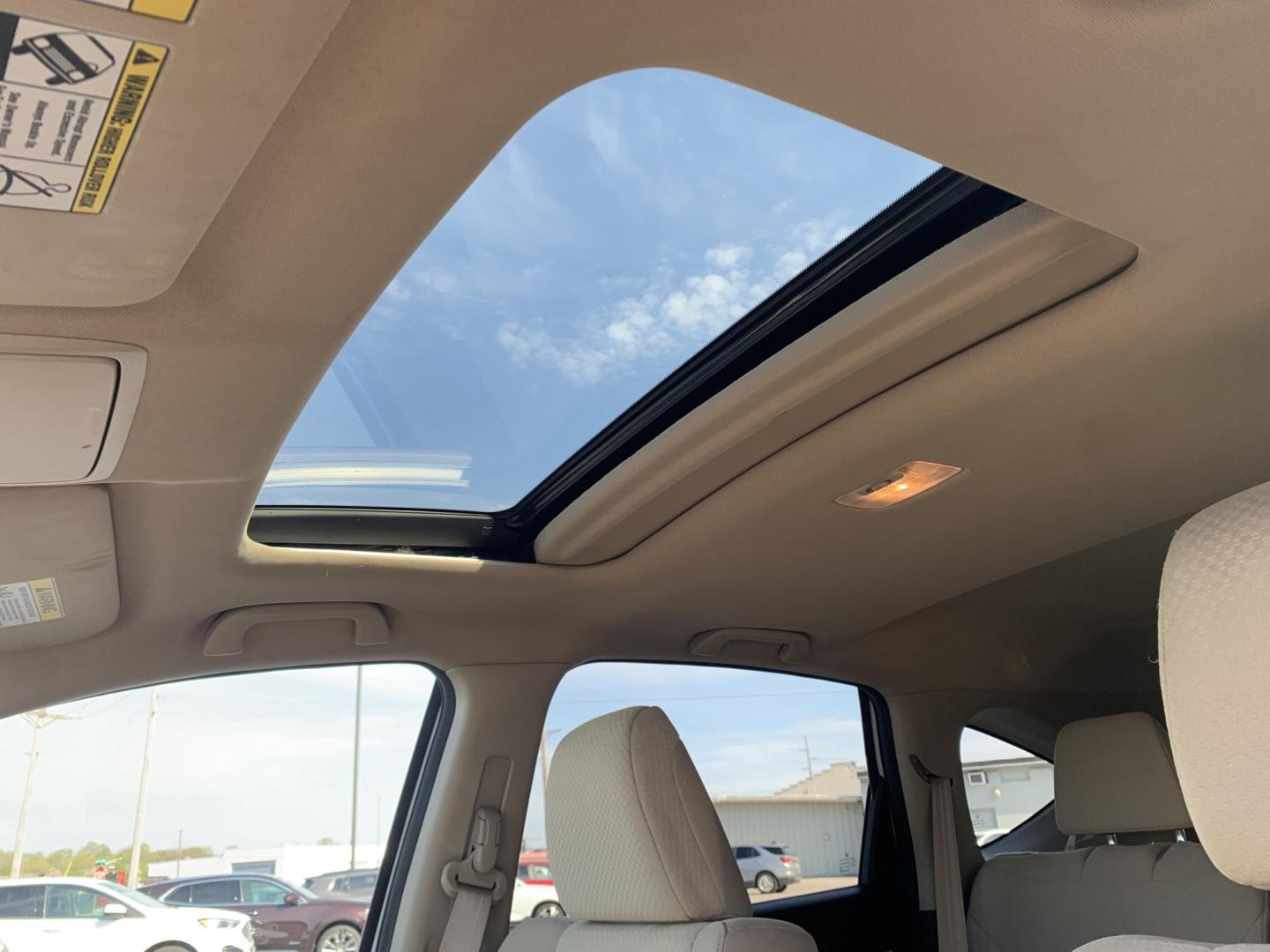 2016 WHITE /TAN Honda CR-V EX (5J6RM4H51GL) with an 2.4L L4 DOHC 16V engine, Automatic transmission, located at 506 S. Kingshighway, Cape Girardeau, MO, 63703, (573) 235-5000, 37.294991, -89.553635 - 2016 Honda CR-V EX 134,xxx Miles One Owner AWD Heated Seats Sunroof Backup Camera Power Windows/Locks/Mirrors We have financing available and we accept trades! Fill out a credit application on our website or come by today! If you have any questions, give us a call at (573) 235-5000 or vis - Photo#22