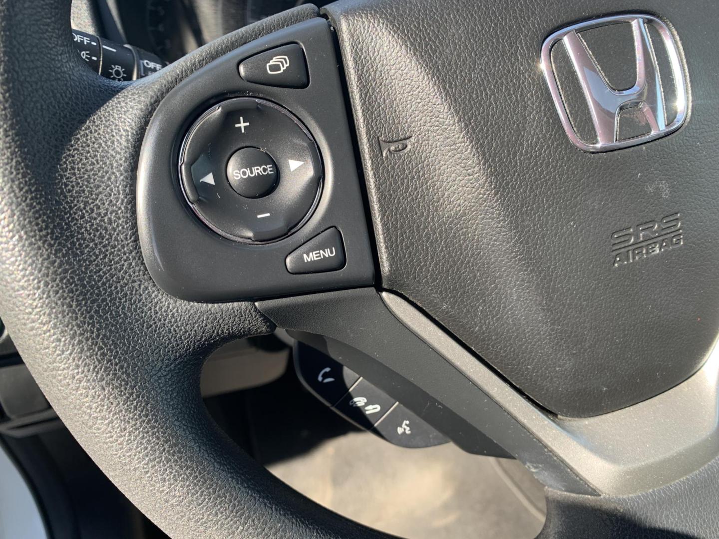 2016 WHITE /TAN Honda CR-V EX (5J6RM4H51GL) with an 2.4L L4 DOHC 16V engine, Automatic transmission, located at 506 S. Kingshighway, Cape Girardeau, MO, 63703, (573) 235-5000, 37.294991, -89.553635 - 2016 Honda CR-V EX 134,xxx Miles One Owner AWD Heated Seats Sunroof Backup Camera Power Windows/Locks/Mirrors We have financing available and we accept trades! Fill out a credit application on our website or come by today! If you have any questions, give us a call at (573) 235-5000 or vis - Photo#23