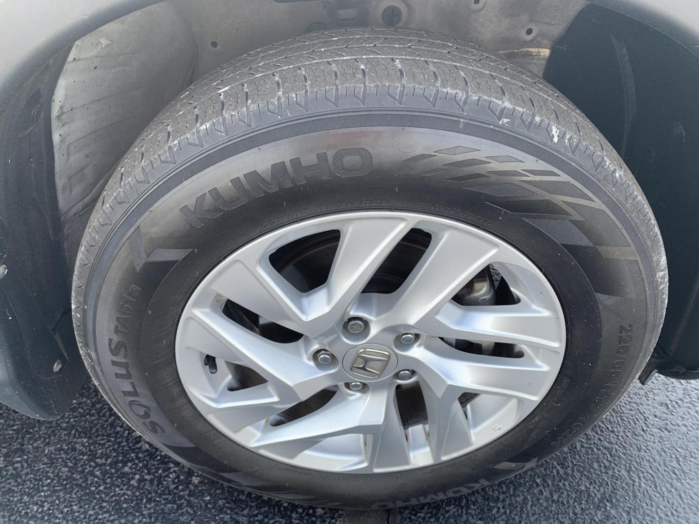 2016 WHITE /TAN Honda CR-V EX (5J6RM4H51GL) with an 2.4L L4 DOHC 16V engine, Automatic transmission, located at 506 S. Kingshighway, Cape Girardeau, MO, 63703, (573) 235-5000, 37.294991, -89.553635 - 2016 Honda CR-V EX 134,xxx Miles One Owner AWD Heated Seats Sunroof Backup Camera Power Windows/Locks/Mirrors We have financing available and we accept trades! Fill out a credit application on our website or come by today! If you have any questions, give us a call at (573) 235-5000 or vis - Photo#36