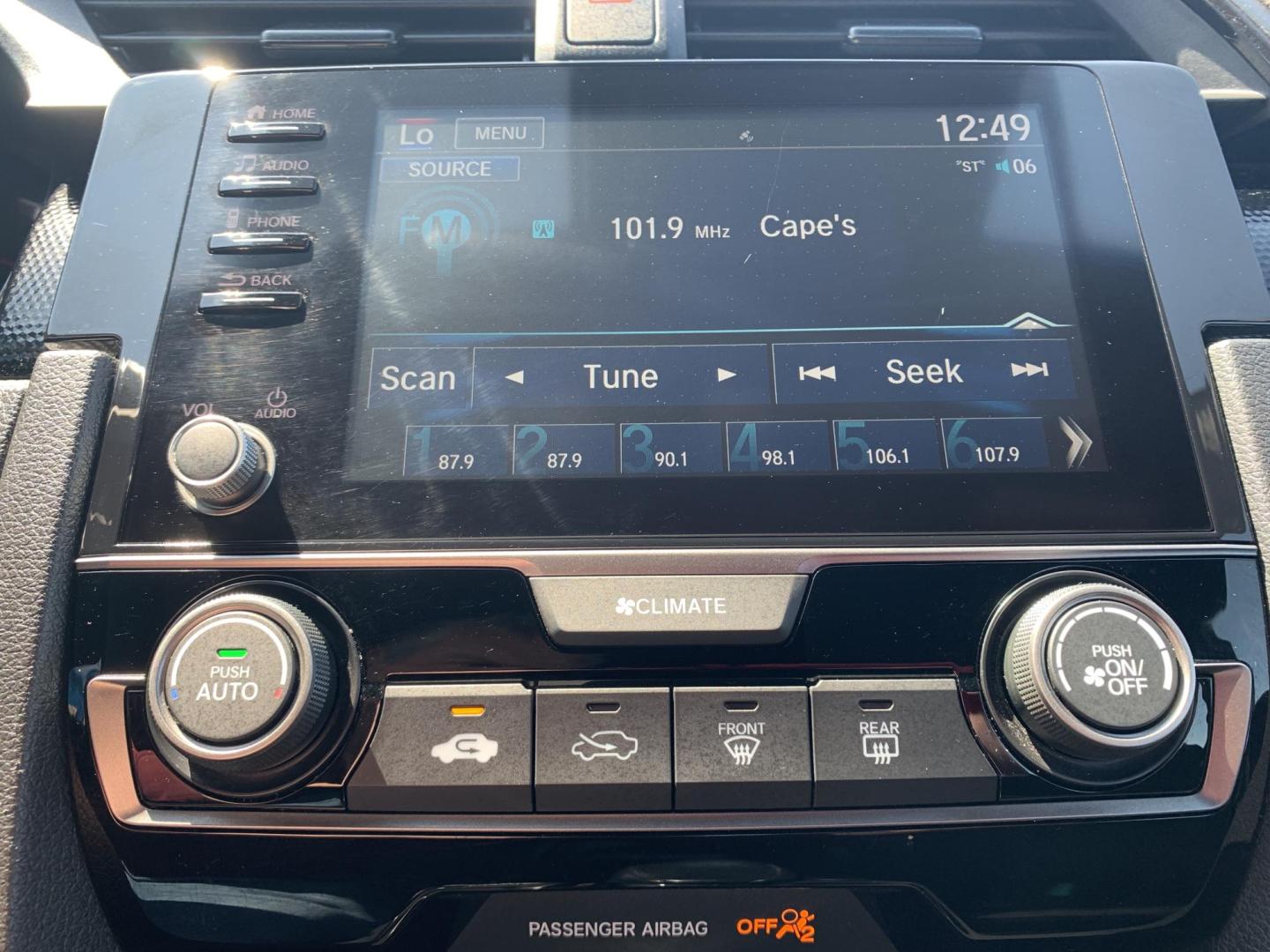 2021 GRAY /GRAY Honda Civic Sport Hatchback (SHHFK7H4XMU) with an 2.0L L4 DOHC 16V TURBO engine, Automatic transmission, located at 506 S. Kingshighway, Cape Girardeau, MO, 63703, (573) 235-5000, 37.294991, -89.553635 - 2021 Honda Civic Sport Hatchback 59,xxx miles Alarm System Bluetooth Streaming Audio Bluetooth Wireless Technology Cloth Seats Cruise Control Folding Rear Seat Power Outlet Power Windows Proximity Sensing Keyless Entry Push-Button Engine Start Rear Window Defroster Remote Control Liftga - Photo#25