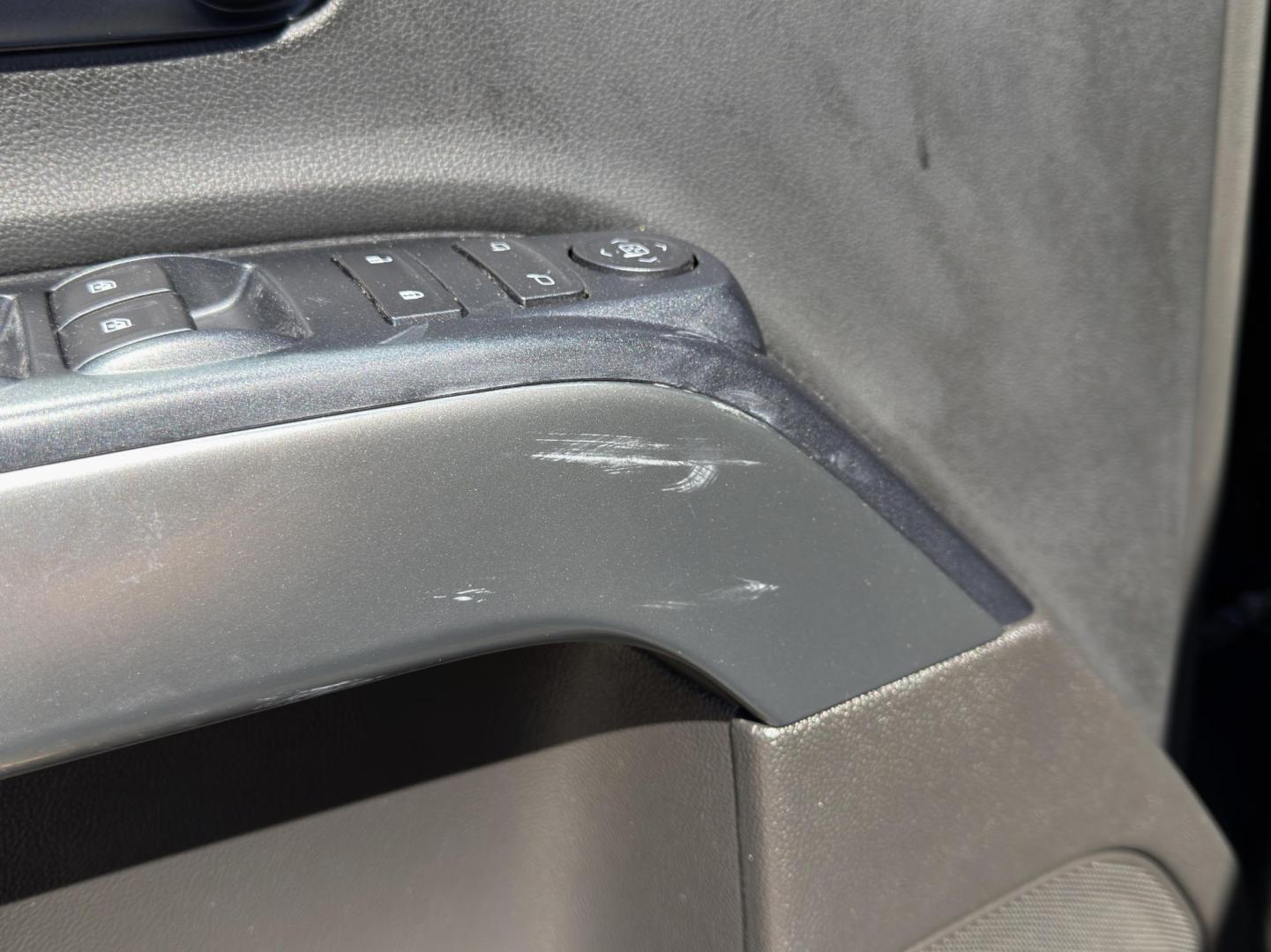 2017 BLACK /Black Chevrolet Silverado 1500 LT Crew Cab 4WD (3GCUKREC1HG) with an 5.3L V8 engine, Automatic transmission, located at 2990 Old Orchard Rd., Jackson, MO, 63755, 37.354214, -89.612106 - 2017 Chevrolet Silverado 1500 LT 108xxx miles 4x4 5.3L V8 Automatic Backup Camera Power Driver Seat Bluetooth Remote Start Cruise Power Windows/Locks/Mirrors We have financing available and we accept trades! Fill out a credit application on our website or come by today! If you have any q - Photo#42