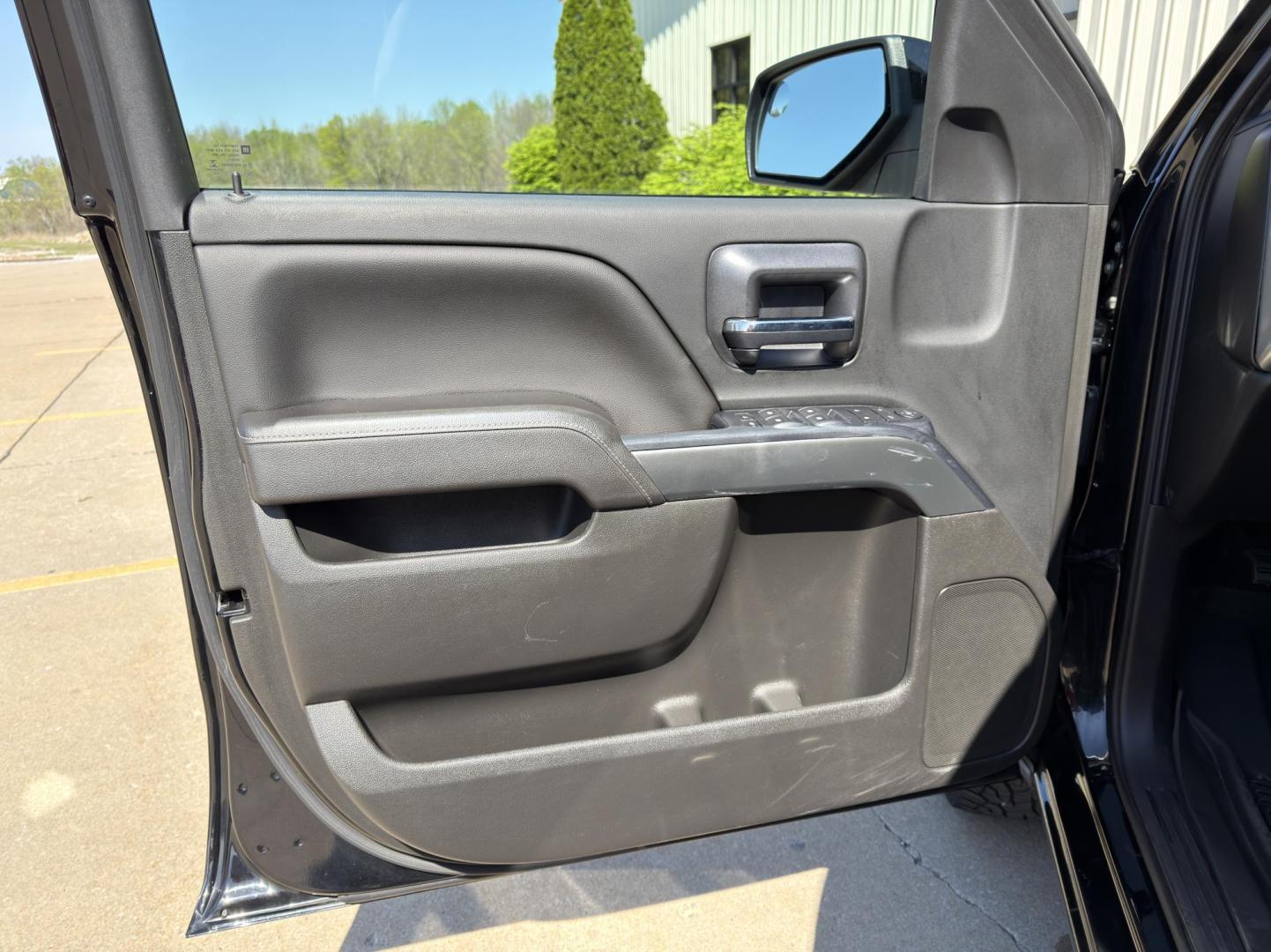 2017 BLACK /Black Chevrolet Silverado 1500 LT Crew Cab 4WD (3GCUKREC1HG) with an 5.3L V8 engine, Automatic transmission, located at 2990 Old Orchard Rd., Jackson, MO, 63755, 37.354214, -89.612106 - 2017 Chevrolet Silverado 1500 LT 108xxx miles 4x4 5.3L V8 Automatic Backup Camera Power Driver Seat Bluetooth Remote Start Cruise Power Windows/Locks/Mirrors We have financing available and we accept trades! Fill out a credit application on our website or come by today! If you have any q - Photo#13