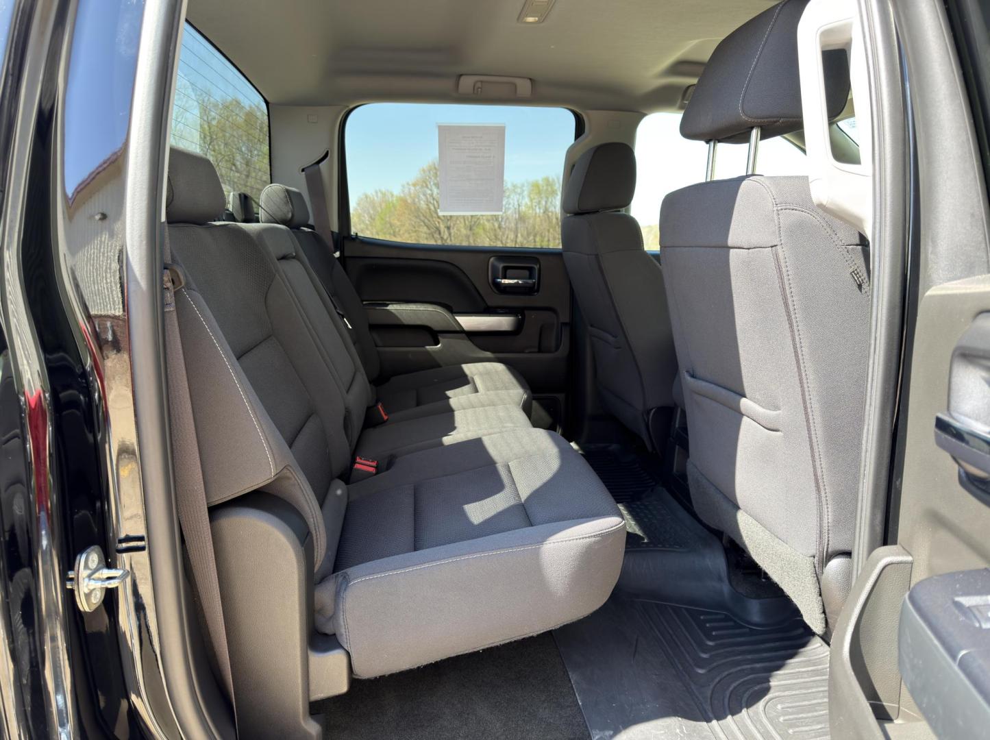 2017 BLACK /Black Chevrolet Silverado 1500 LT Crew Cab 4WD (3GCUKREC1HG) with an 5.3L V8 engine, Automatic transmission, located at 2990 Old Orchard Rd., Jackson, MO, 63755, 37.354214, -89.612106 - 2017 Chevrolet Silverado 1500 LT 108xxx miles 4x4 5.3L V8 Automatic Backup Camera Power Driver Seat Bluetooth Remote Start Cruise Power Windows/Locks/Mirrors We have financing available and we accept trades! Fill out a credit application on our website or come by today! If you have any q - Photo#18