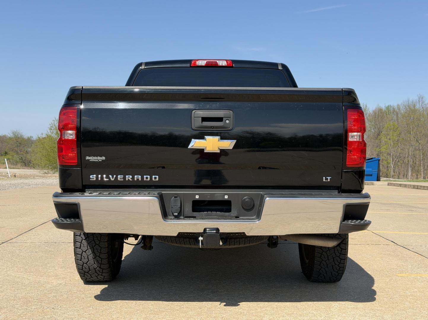 2017 BLACK /Black Chevrolet Silverado 1500 LT Crew Cab 4WD (3GCUKREC1HG) with an 5.3L V8 engine, Automatic transmission, located at 2990 Old Orchard Rd., Jackson, MO, 63755, 37.354214, -89.612106 - 2017 Chevrolet Silverado 1500 LT 108xxx miles 4x4 5.3L V8 Automatic Backup Camera Power Driver Seat Bluetooth Remote Start Cruise Power Windows/Locks/Mirrors We have financing available and we accept trades! Fill out a credit application on our website or come by today! If you have any q - Photo#11