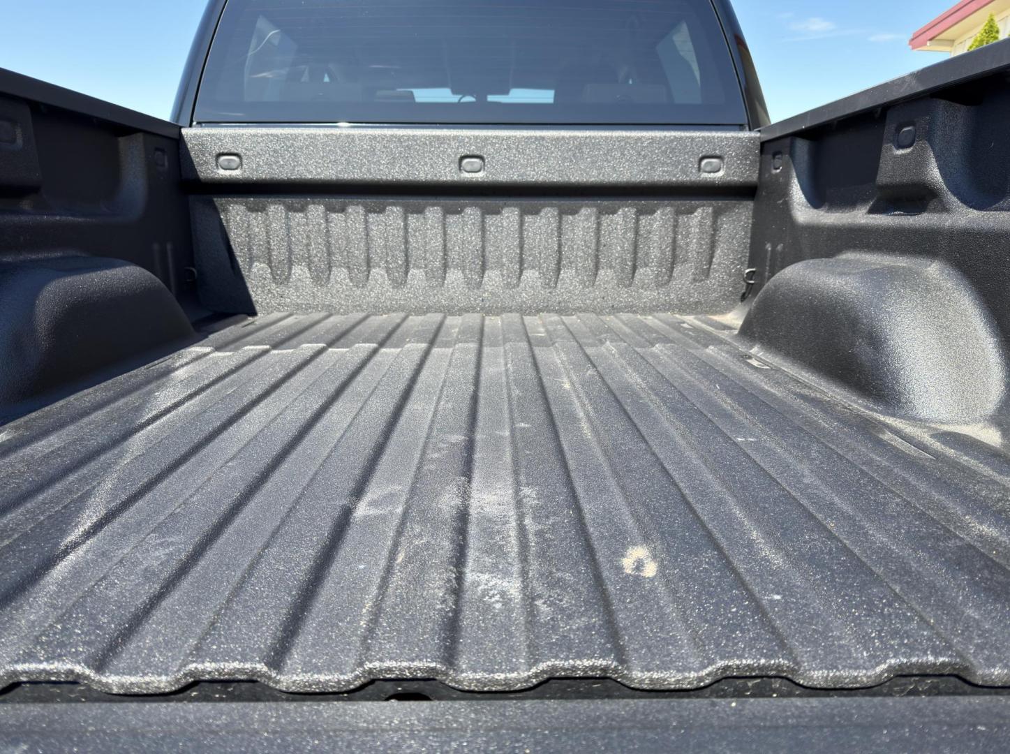 2017 BLACK /Black Chevrolet Silverado 1500 LT Crew Cab 4WD (3GCUKREC1HG) with an 5.3L V8 engine, Automatic transmission, located at 2990 Old Orchard Rd., Jackson, MO, 63755, 37.354214, -89.612106 - 2017 Chevrolet Silverado 1500 LT 108xxx miles 4x4 5.3L V8 Automatic Backup Camera Power Driver Seat Bluetooth Remote Start Cruise Power Windows/Locks/Mirrors We have financing available and we accept trades! Fill out a credit application on our website or come by today! If you have any q - Photo#20