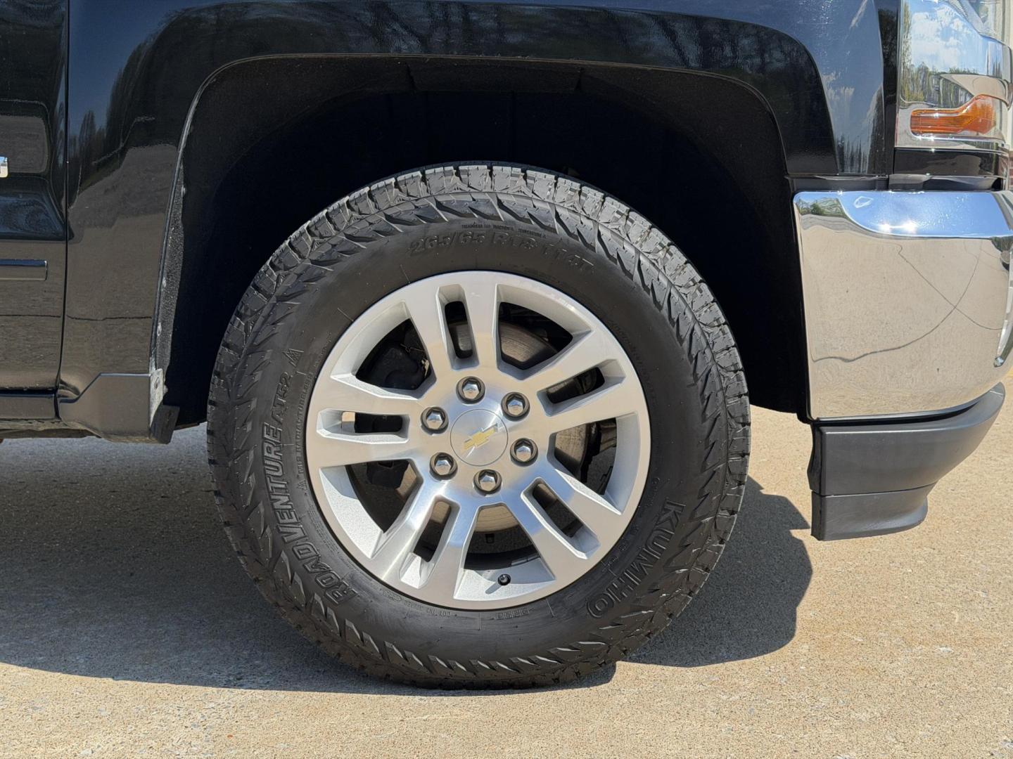 2017 BLACK /Black Chevrolet Silverado 1500 LT Crew Cab 4WD (3GCUKREC1HG) with an 5.3L V8 engine, Automatic transmission, located at 2990 Old Orchard Rd., Jackson, MO, 63755, 37.354214, -89.612106 - 2017 Chevrolet Silverado 1500 LT 108xxx miles 4x4 5.3L V8 Automatic Backup Camera Power Driver Seat Bluetooth Remote Start Cruise Power Windows/Locks/Mirrors We have financing available and we accept trades! Fill out a credit application on our website or come by today! If you have any q - Photo#36