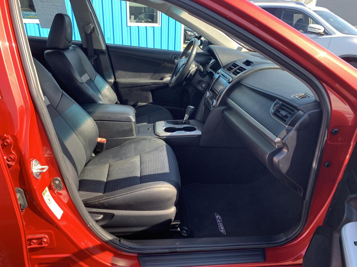 2012 RED /BLACK Toyota Camry SE (4T1BF1FK9CU) with an 2.5L L4 DOHC 16V engine, Automatic transmission, located at 506 S. Kingshighway, Cape Girardeau, MO, 63703, (573) 235-5000, 37.294991, -89.553635 - 2012 Toyota Camry SE 151,xxx miles Cruise Bluetooth USB Power Windows/Locks/Mirrors We have financing available and we accept trades! Fill out a credit application on our website or come by today! If you have any questions, give us a call at (573) 235-5000 or visit our website at firstautoc - Photo#10