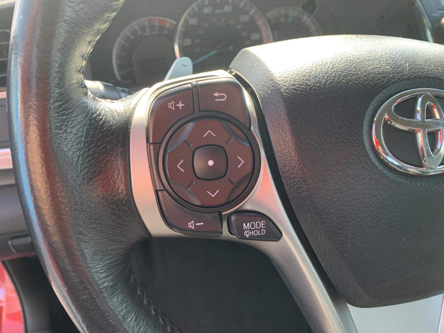 2012 RED /BLACK Toyota Camry SE (4T1BF1FK9CU) with an 2.5L L4 DOHC 16V engine, Automatic transmission, located at 506 S. Kingshighway, Cape Girardeau, MO, 63703, (573) 235-5000, 37.294991, -89.553635 - 2012 Toyota Camry SE 151,xxx miles Cruise Bluetooth USB Power Windows/Locks/Mirrors We have financing available and we accept trades! Fill out a credit application on our website or come by today! If you have any questions, give us a call at (573) 235-5000 or visit our website at firstautoc - Photo#19