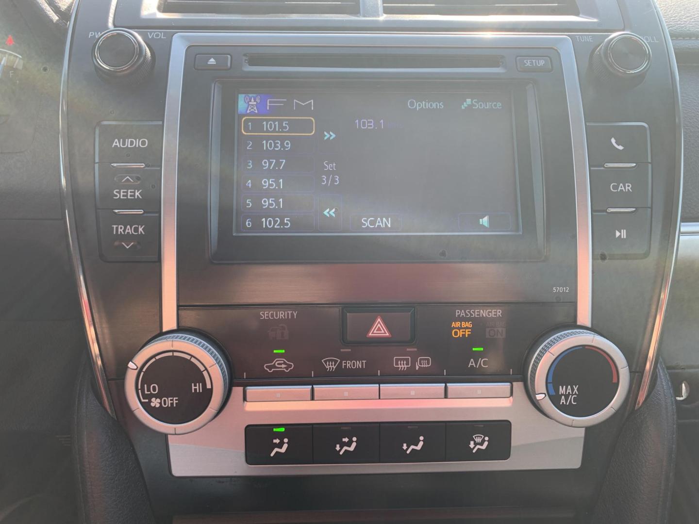 2012 RED /BLACK Toyota Camry SE (4T1BF1FK9CU) with an 2.5L L4 DOHC 16V engine, Automatic transmission, located at 506 S. Kingshighway, Cape Girardeau, MO, 63703, (573) 235-5000, 37.294991, -89.553635 - 2012 Toyota Camry SE 151,xxx miles Cruise Bluetooth USB Power Windows/Locks/Mirrors We have financing available and we accept trades! Fill out a credit application on our website or come by today! If you have any questions, give us a call at (573) 235-5000 or visit our website at firstautoc - Photo#23