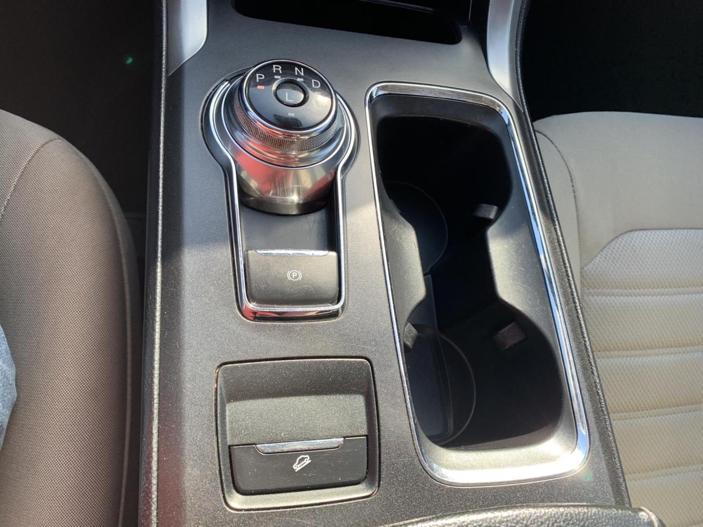 2020 BLUE /TAN Ford Fusion S (3FA6P0G74LR) with an 2.5L L4 DOHC 16V engine, Automatic transmission, located at 506 S. Kingshighway, Cape Girardeau, MO, 63703, (573) 235-5000, 37.294991, -89.553635 - 2020 Ford Fusion S 112,xxx miles 12V Power Outlet Alarm System Bluetooth Wireless Technology Cloth Seats Cruise Control Folding Rear Seat Hands Free Phone Power Windows/Locks/Mirrors Push-Button Engine Start Rear Window Defroster Remote Control Liftgate/Trunk Release Remote Keyless Entr - Photo#24