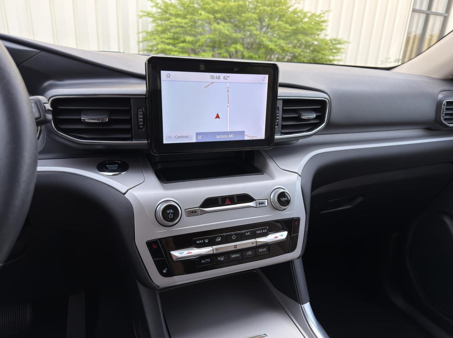 2023 WHITE /Tan Ford Explorer XLT AWD (1FMSK8DH6PG) with an 2.3L 4 Cyl. engine, Automatic transmission, located at 2990 Old Orchard Rd., Jackson, MO, 63755, 37.354214, -89.612106 - 2023 Ford Explorer XLT 1-Owner 113xxx miles 4 Wheel Drive 2.3L 4 Cyl. Automatic Leather 3rd Row Navigation Backup Camera Power/Heated Seats Bluetooth Remote Start Cruise Power Windows/Locks/Mirrors We have financing available and we accept trades! Fill out a credit application on our - Photo#29