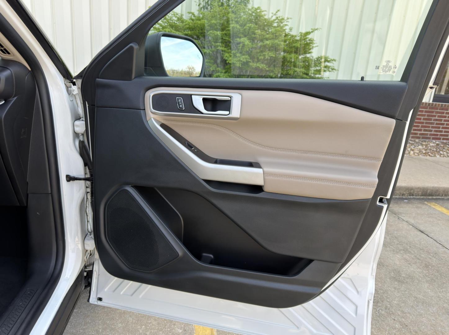 2023 WHITE /Tan Ford Explorer XLT AWD (1FMSK8DH6PG) with an 2.3L 4 Cyl. engine, Automatic transmission, located at 2990 Old Orchard Rd., Jackson, MO, 63755, 37.354214, -89.612106 - 2023 Ford Explorer XLT 1-Owner 113xxx miles 4 Wheel Drive 2.3L 4 Cyl. Automatic Leather 3rd Row Navigation Backup Camera Power/Heated Seats Bluetooth Remote Start Cruise Power Windows/Locks/Mirrors We have financing available and we accept trades! Fill out a credit application on our - Photo#16