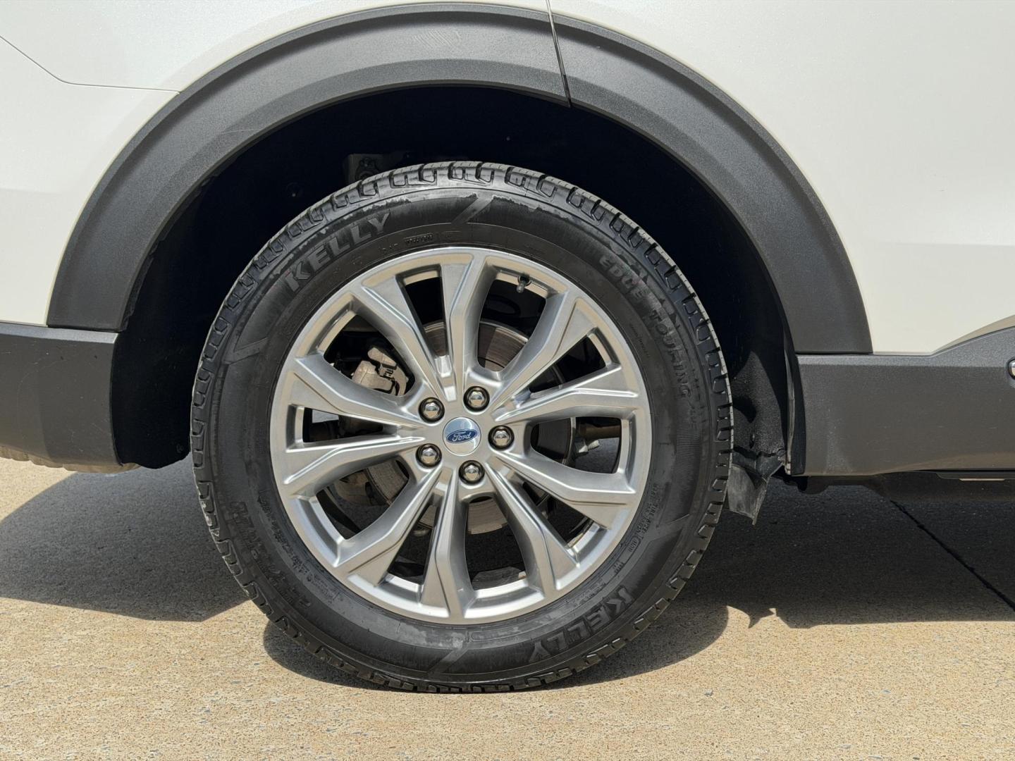 2023 WHITE /Tan Ford Explorer XLT AWD (1FMSK8DH6PG) with an 2.3L 4 Cyl. engine, Automatic transmission, located at 2990 Old Orchard Rd., Jackson, MO, 63755, 37.354214, -89.612106 - 2023 Ford Explorer XLT 1-Owner 113xxx miles 4 Wheel Drive 2.3L 4 Cyl. Automatic Leather 3rd Row Navigation Backup Camera Power/Heated Seats Bluetooth Remote Start Cruise Power Windows/Locks/Mirrors We have financing available and we accept trades! Fill out a credit application on our - Photo#42