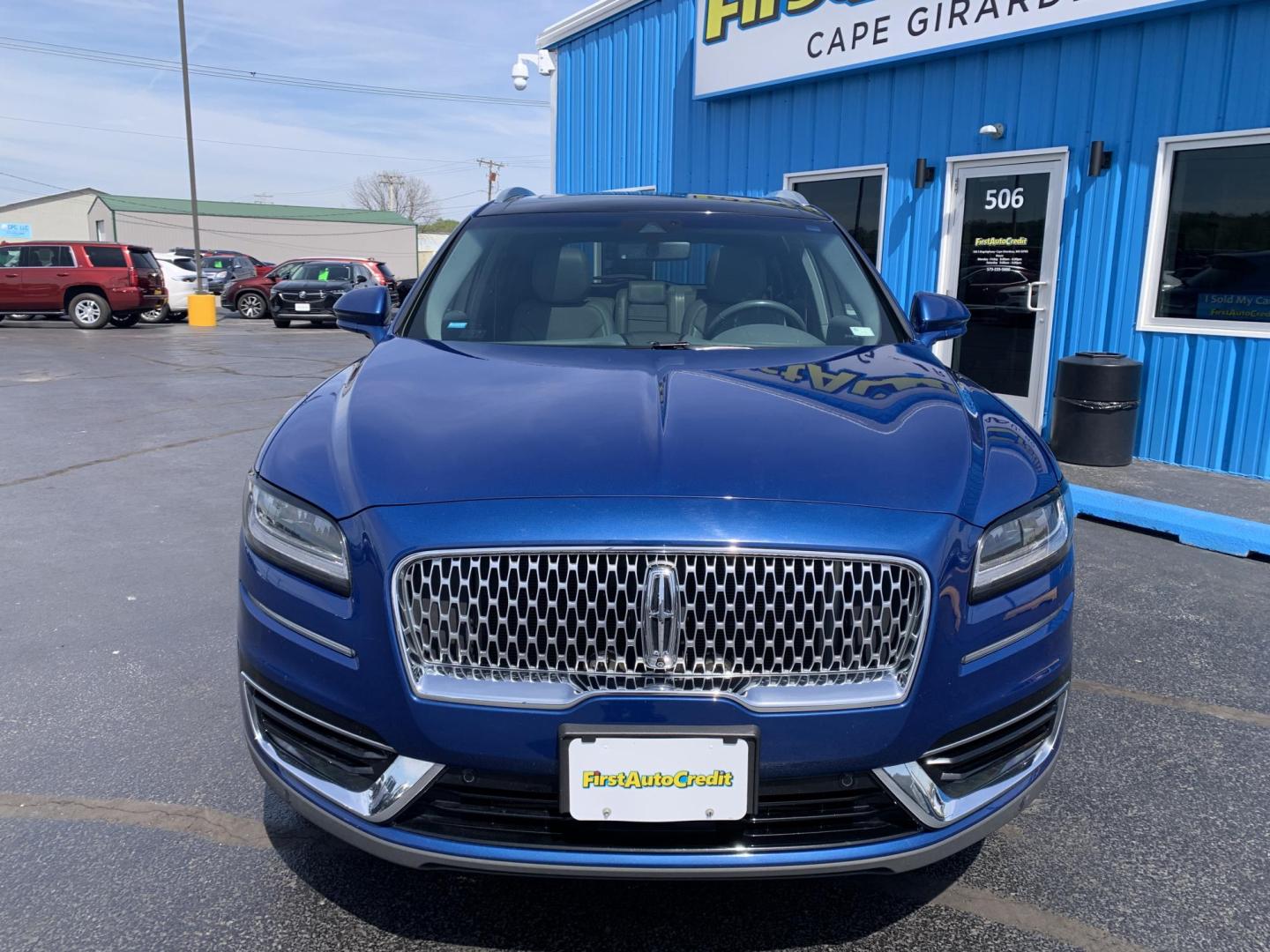 2020 BLUE /GRAY Lincoln Nautilus Reserve (2LMPJ6K90LB) with an 2.0L L4 DOHC 16V engine, Automatic transmission, located at 506 S. Kingshighway, Cape Girardeau, MO, 63703, (573) 235-5000, 37.294991, -89.553635 - 2020 Lincoln Nautilus Reserve 122,xxx miles Adaptive Cruise Heated and Cooled Seats Leather Backup Camera Sunroof Blind Spot Monitor Rear Heated Seats We have financing available and we accept trades! Fill out a credit application on our website or come by today! If you have any question - Photo#1