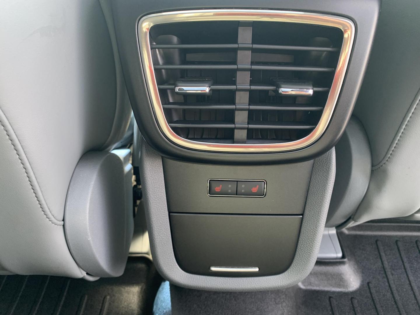 2020 BLUE /GRAY Lincoln Nautilus Reserve (2LMPJ6K90LB) with an 2.0L L4 DOHC 16V engine, Automatic transmission, located at 506 S. Kingshighway, Cape Girardeau, MO, 63703, (573) 235-5000, 37.294991, -89.553635 - 2020 Lincoln Nautilus Reserve 122,xxx miles Adaptive Cruise Heated and Cooled Seats Leather Backup Camera Sunroof Blind Spot Monitor Rear Heated Seats We have financing available and we accept trades! Fill out a credit application on our website or come by today! If you have any question - Photo#16