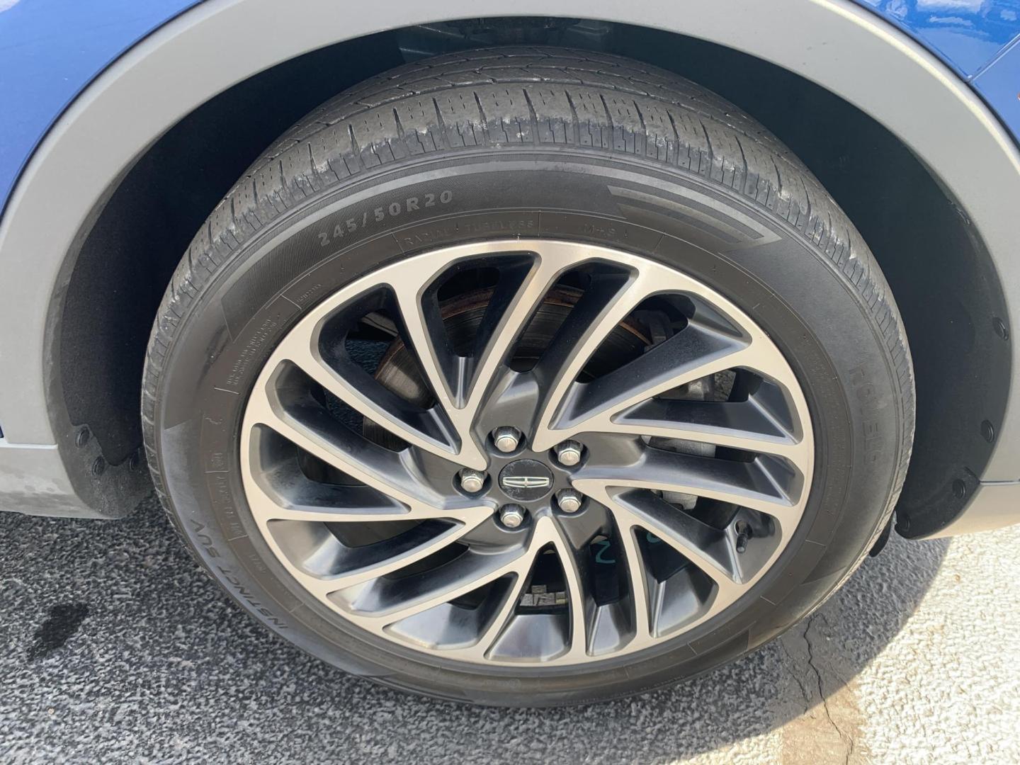 2020 BLUE /GRAY Lincoln Nautilus Reserve (2LMPJ6K90LB) with an 2.0L L4 DOHC 16V engine, Automatic transmission, located at 506 S. Kingshighway, Cape Girardeau, MO, 63703, (573) 235-5000, 37.294991, -89.553635 - 2020 Lincoln Nautilus Reserve 122,xxx miles Adaptive Cruise Heated and Cooled Seats Leather Backup Camera Sunroof Blind Spot Monitor Rear Heated Seats We have financing available and we accept trades! Fill out a credit application on our website or come by today! If you have any question - Photo#36