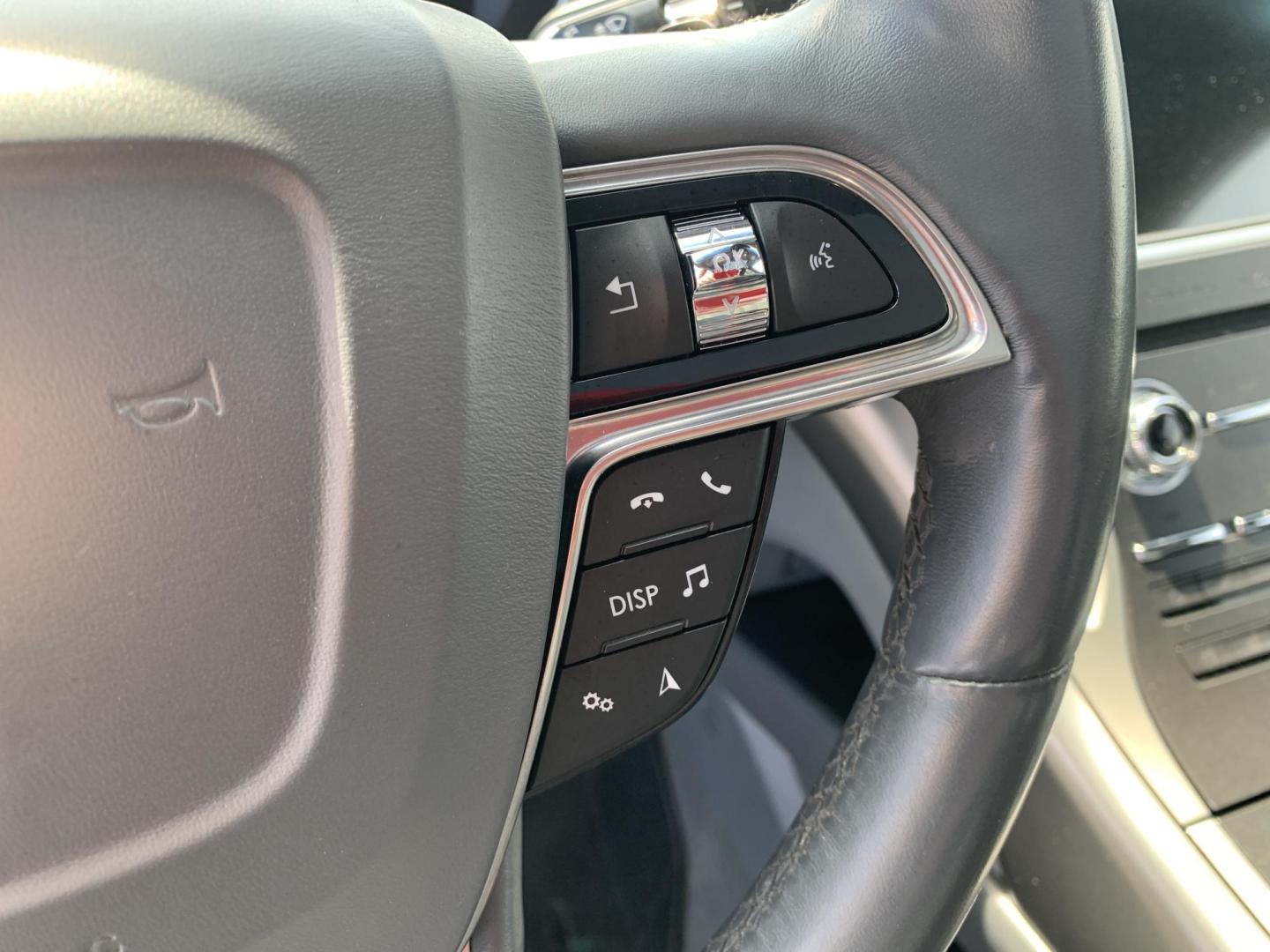 2020 BLUE /GRAY Lincoln Nautilus Reserve (2LMPJ6K90LB) with an 2.0L L4 DOHC 16V engine, Automatic transmission, located at 506 S. Kingshighway, Cape Girardeau, MO, 63703, (573) 235-5000, 37.294991, -89.553635 - 2020 Lincoln Nautilus Reserve 122,xxx miles Adaptive Cruise Heated and Cooled Seats Leather Backup Camera Sunroof Blind Spot Monitor Rear Heated Seats We have financing available and we accept trades! Fill out a credit application on our website or come by today! If you have any question - Photo#26