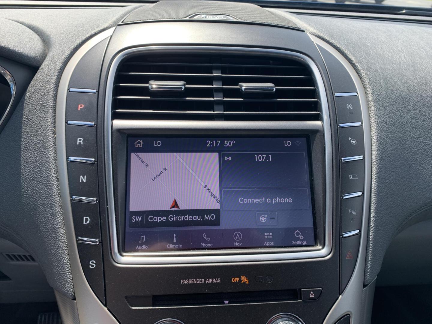 2020 BLUE /GRAY Lincoln Nautilus Reserve (2LMPJ6K90LB) with an 2.0L L4 DOHC 16V engine, Automatic transmission, located at 506 S. Kingshighway, Cape Girardeau, MO, 63703, (573) 235-5000, 37.294991, -89.553635 - 2020 Lincoln Nautilus Reserve 122,xxx miles Adaptive Cruise Heated and Cooled Seats Leather Backup Camera Sunroof Blind Spot Monitor Rear Heated Seats We have financing available and we accept trades! Fill out a credit application on our website or come by today! If you have any question - Photo#28