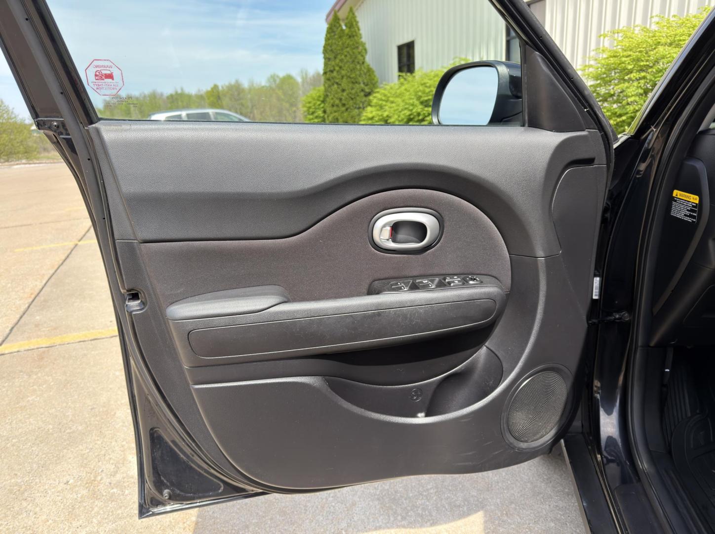 2018 BLACK /Black Kia Soul Base (KNDJN2A28J7) with an 1.6L 4 Cyl. engine, Manual transmission, located at 2990 Old Orchard Rd., Jackson, MO, 63755, 37.354214, -89.612106 - 2018 Kia Soul 66xxx miles Front Wheel Drive 1.6L 4 Cyl. 6-Speed Manual Bluetooth Cruise Power Windows/Locks/Mirrors We have financing available and we accept trades! Fill out a credit application on our website or come by today! If you have any questions, give us a call at (573) 204-7777 or - Photo#9
