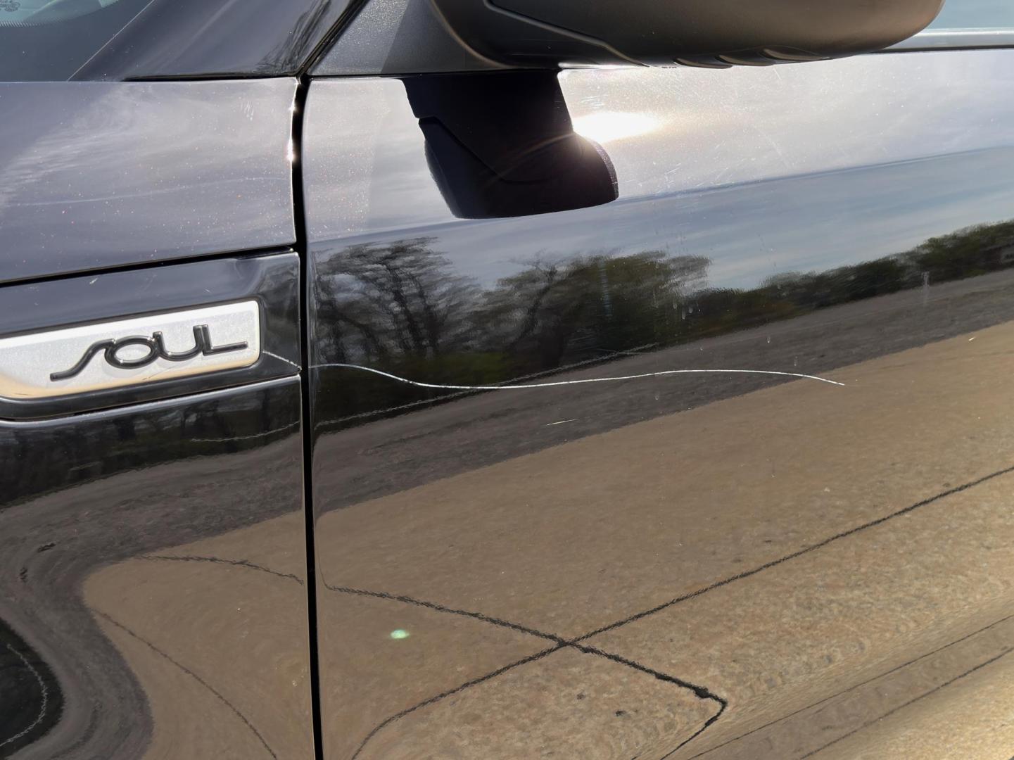 2018 BLACK /Black Kia Soul Base (KNDJN2A28J7) with an 1.6L 4 Cyl. engine, Manual transmission, located at 2990 Old Orchard Rd., Jackson, MO, 63755, 37.354214, -89.612106 - 2018 Kia Soul 66xxx miles Front Wheel Drive 1.6L 4 Cyl. 6-Speed Manual Bluetooth Cruise Power Windows/Locks/Mirrors We have financing available and we accept trades! Fill out a credit application on our website or come by today! If you have any questions, give us a call at (573) 204-7777 or - Photo#35