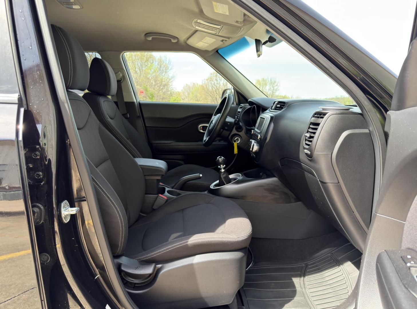 2018 BLACK /Black Kia Soul Base (KNDJN2A28J7) with an 1.6L 4 Cyl. engine, Manual transmission, located at 2990 Old Orchard Rd., Jackson, MO, 63755, 37.354214, -89.612106 - 2018 Kia Soul 66xxx miles Front Wheel Drive 1.6L 4 Cyl. 6-Speed Manual Bluetooth Cruise Power Windows/Locks/Mirrors We have financing available and we accept trades! Fill out a credit application on our website or come by today! If you have any questions, give us a call at (573) 204-7777 or - Photo#12