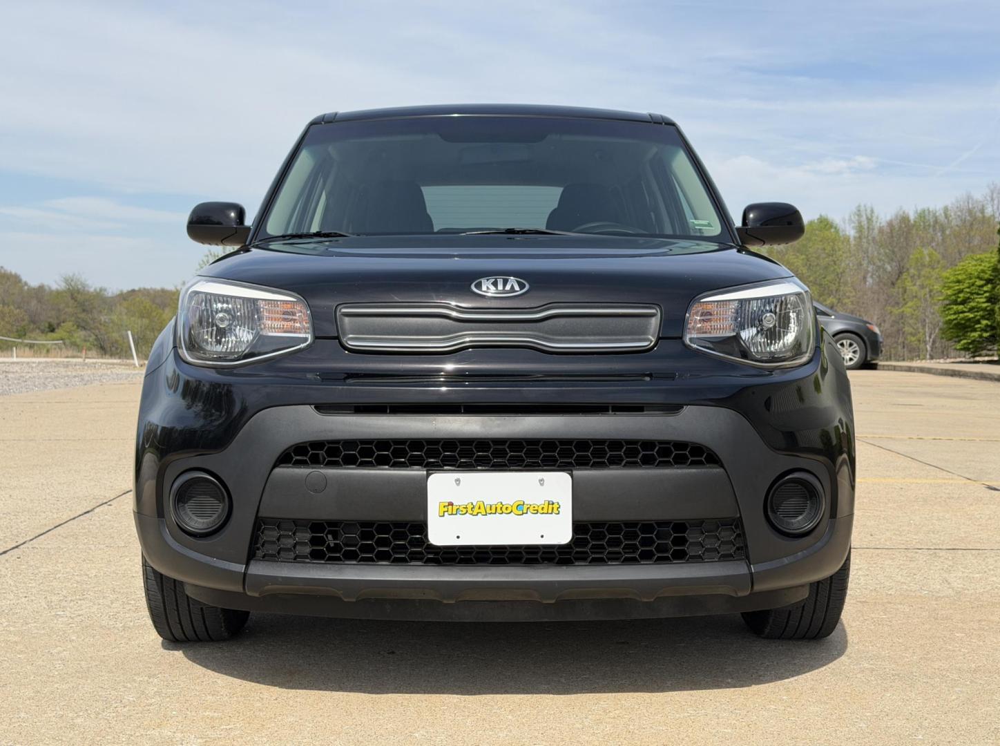 2018 BLACK /Black Kia Soul Base (KNDJN2A28J7) with an 1.6L 4 Cyl. engine, Manual transmission, located at 2990 Old Orchard Rd., Jackson, MO, 63755, 37.354214, -89.612106 - 2018 Kia Soul 66xxx miles Front Wheel Drive 1.6L 4 Cyl. 6-Speed Manual Bluetooth Cruise Power Windows/Locks/Mirrors We have financing available and we accept trades! Fill out a credit application on our website or come by today! If you have any questions, give us a call at (573) 204-7777 or - Photo#8