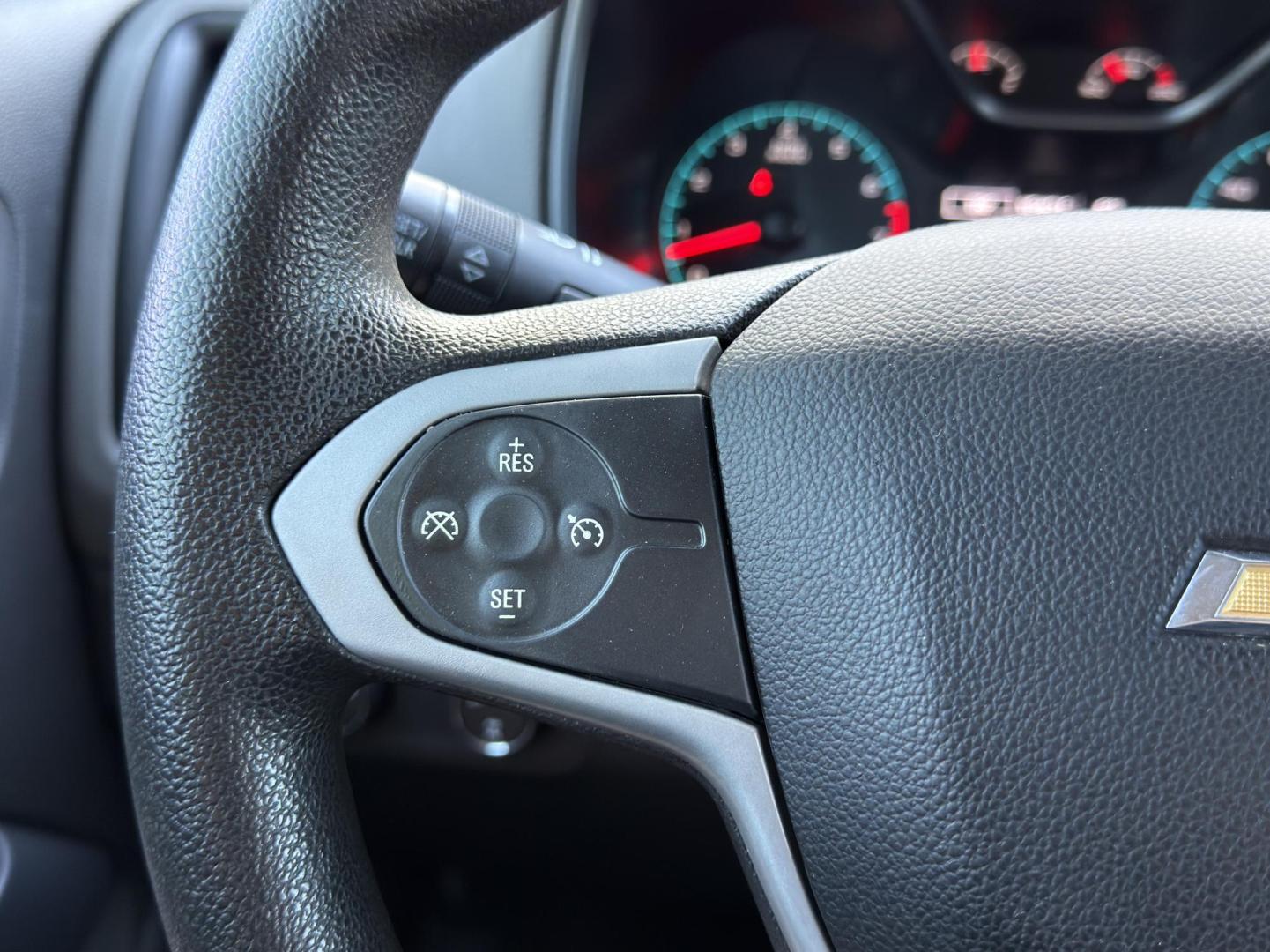 2015 BLACK /Gray Chevrolet Colorado Crew Cab 4WD Long Box (1GCGTAE38F1) with an 3.6L V6 engine, Automatic transmission, located at 2990 Old Orchard Rd., Jackson, MO, 63755, 37.354214, -89.612106 - *** SALVAGE TITLE *** 2015 Chevrolet Colorado 191xxx miles 4x4 3.6L V6 Automatic Power Driver Seat Bluetooth Cruise Power Windows/Locks/Mirrors We have financing available and we accept trades! Fill out a credit application on our website or come by today! If you have any questions, give - Photo#21