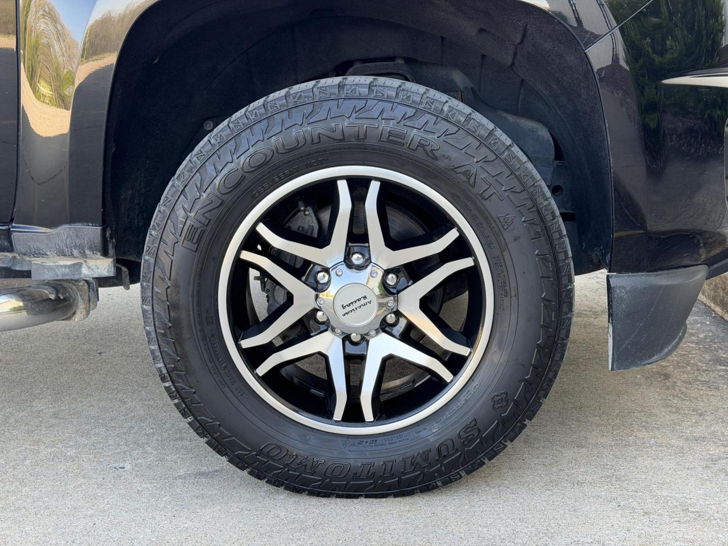 2015 BLACK /Gray Chevrolet Colorado Crew Cab 4WD Long Box (1GCGTAE38F1) with an 3.6L V6 engine, Automatic transmission, located at 2990 Old Orchard Rd., Jackson, MO, 63755, 37.354214, -89.612106 - *** SALVAGE TITLE *** 2015 Chevrolet Colorado 191xxx miles 4x4 3.6L V6 Automatic Power Driver Seat Bluetooth Cruise Power Windows/Locks/Mirrors We have financing available and we accept trades! Fill out a credit application on our website or come by today! If you have any questions, give - Photo#35