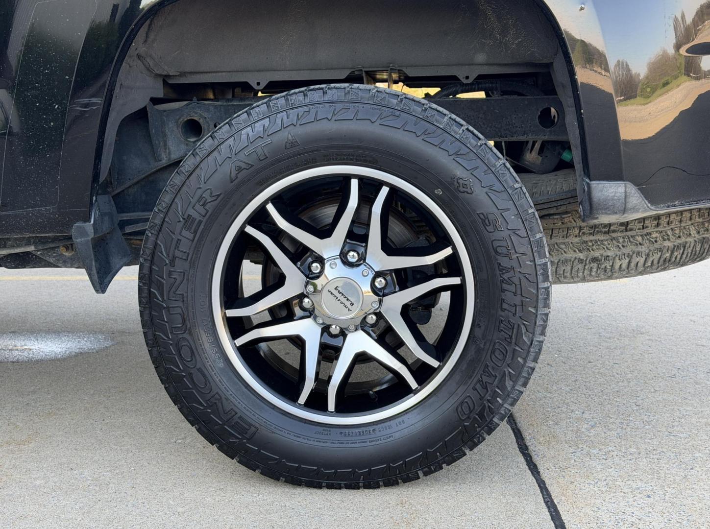 2015 BLACK /Gray Chevrolet Colorado Crew Cab 4WD Long Box (1GCGTAE38F1) with an 3.6L V6 engine, Automatic transmission, located at 2990 Old Orchard Rd., Jackson, MO, 63755, 37.354214, -89.612106 - *** SALVAGE TITLE *** 2015 Chevrolet Colorado 191xxx miles 4x4 3.6L V6 Automatic Power Driver Seat Bluetooth Cruise Power Windows/Locks/Mirrors We have financing available and we accept trades! Fill out a credit application on our website or come by today! If you have any questions, give - Photo#33