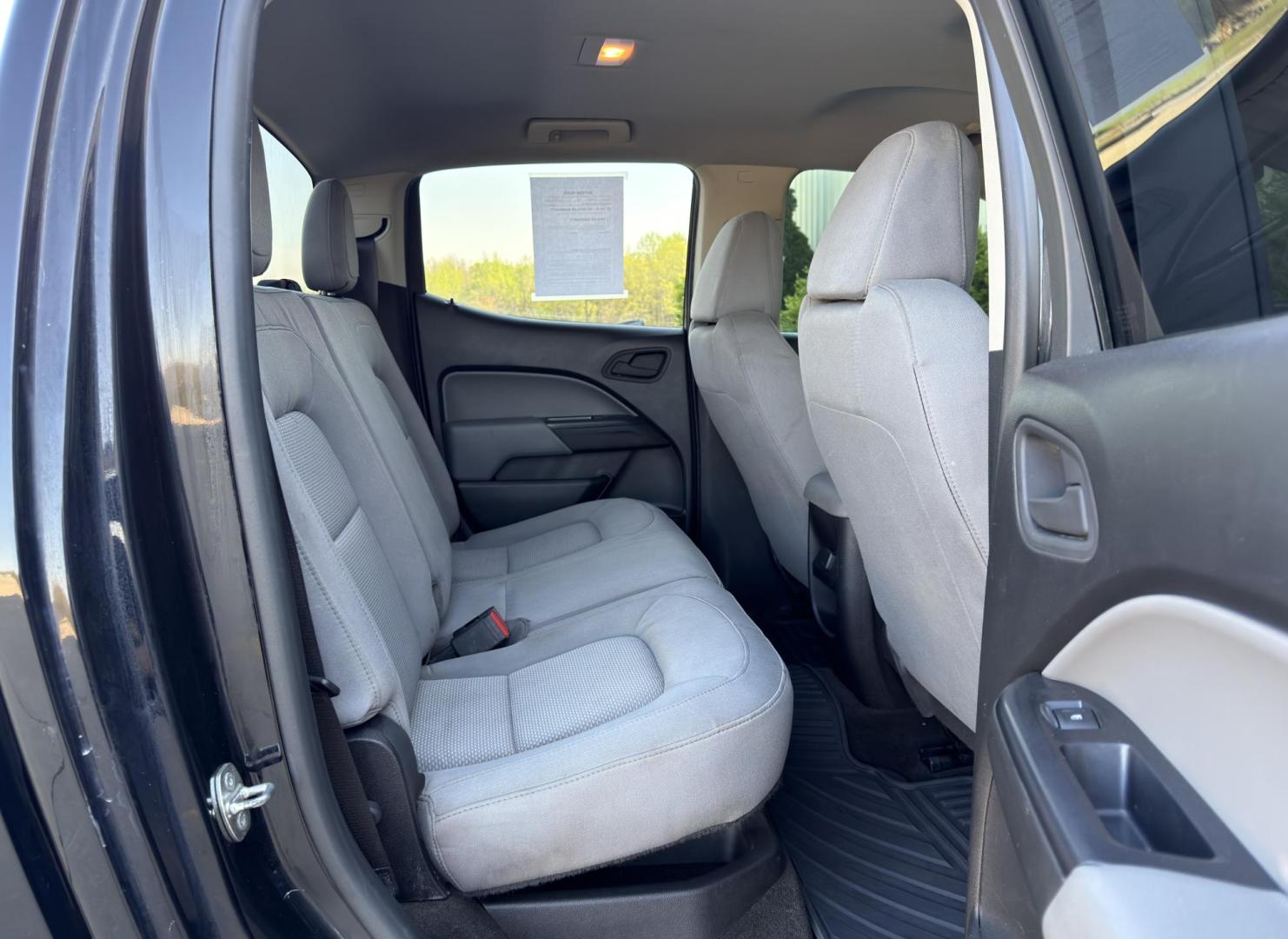 2015 BLACK /Gray Chevrolet Colorado Crew Cab 4WD Long Box (1GCGTAE38F1) with an 3.6L V6 engine, Automatic transmission, located at 2990 Old Orchard Rd., Jackson, MO, 63755, 37.354214, -89.612106 - *** SALVAGE TITLE *** 2015 Chevrolet Colorado 191xxx miles 4x4 3.6L V6 Automatic Power Driver Seat Bluetooth Cruise Power Windows/Locks/Mirrors We have financing available and we accept trades! Fill out a credit application on our website or come by today! If you have any questions, give - Photo#16